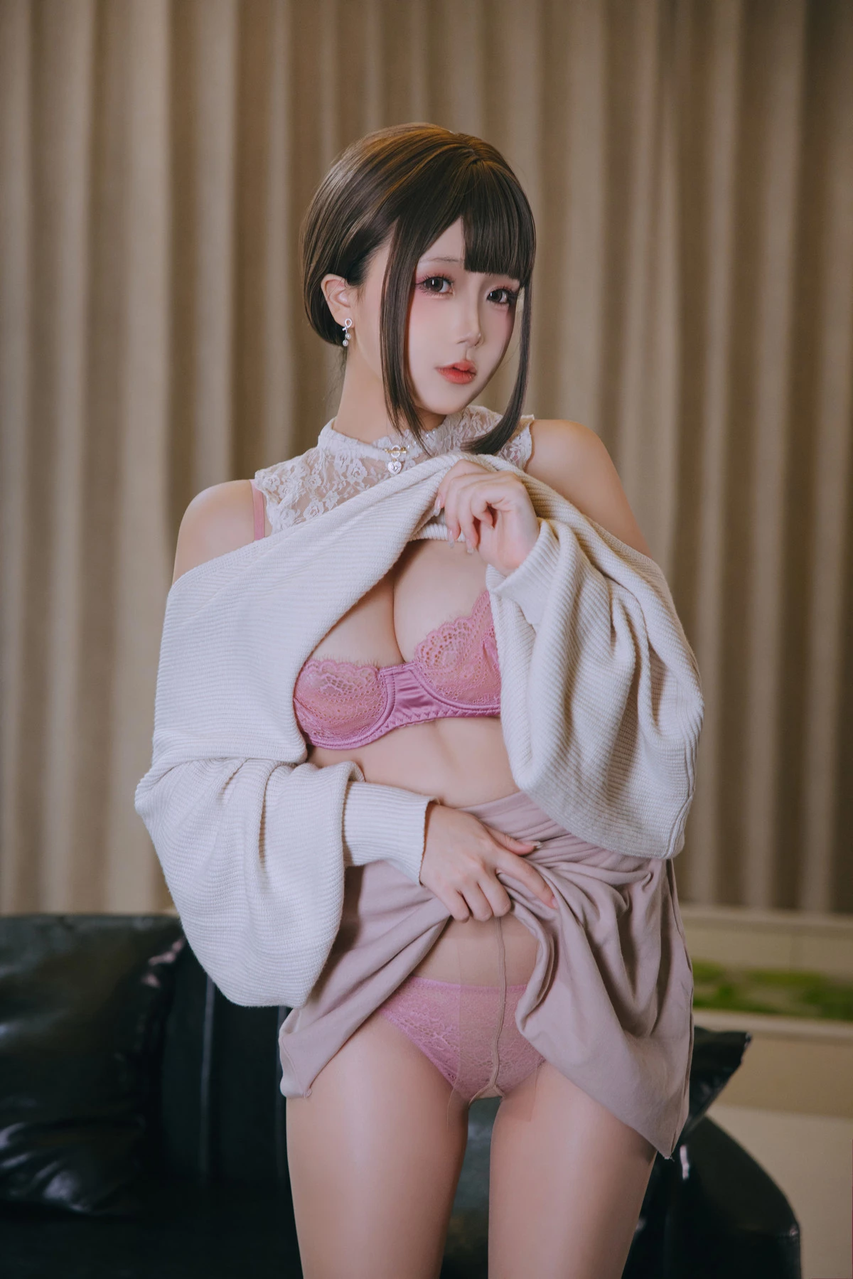Xgyw.Org_Cosplay美女日奈娇下属的太太主题私房性感粉色蕾丝内衣情趣捆绑秀惹火身材诱惑写真159P