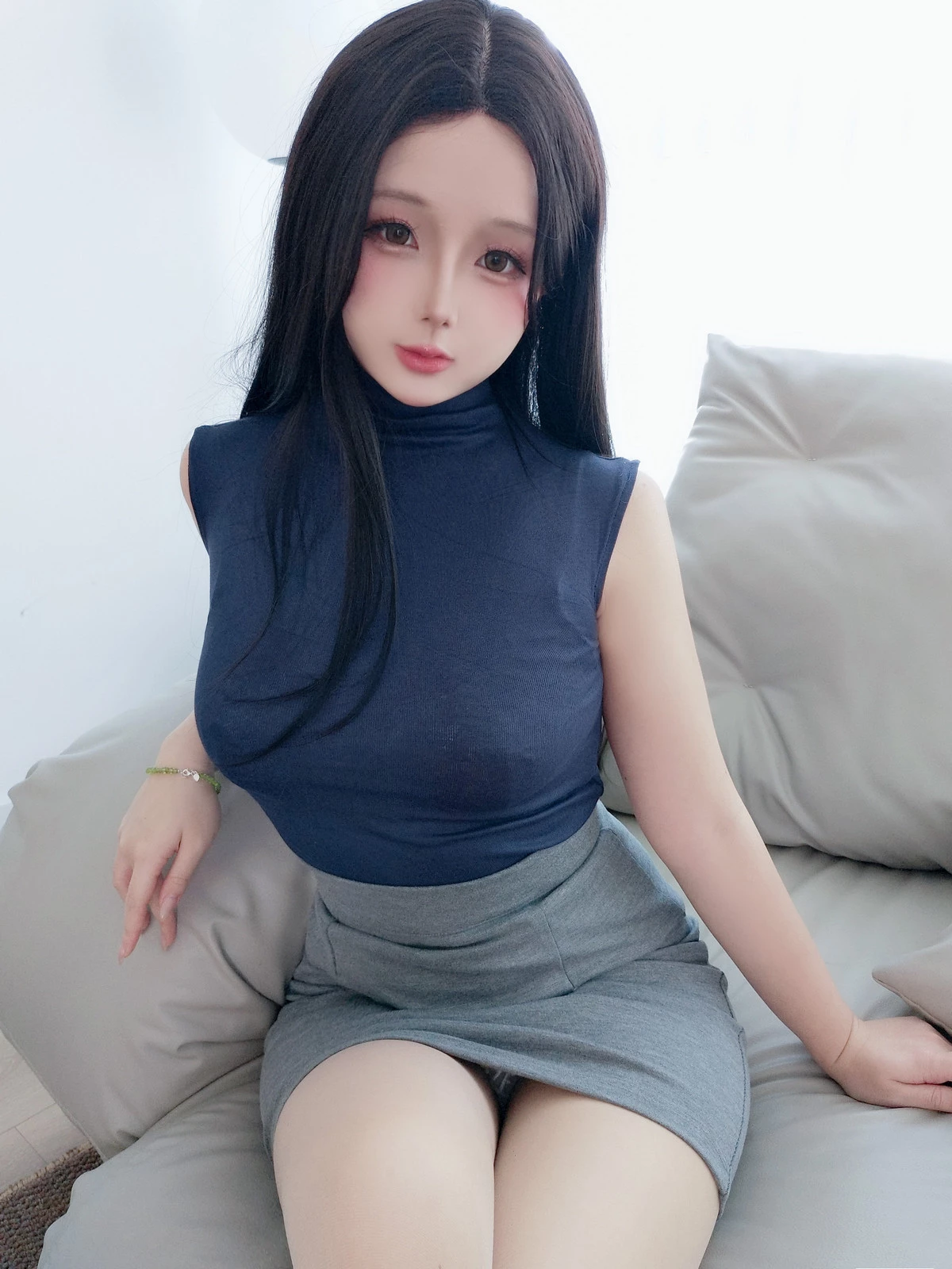 Xgyw.Org_Cosplay美女日奈娇嫂子主题性感黑色带子情趣服饰+白色内衣秀丰腴身材撩人诱惑写真179P