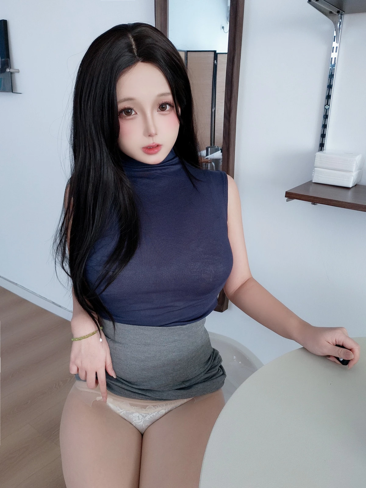 Xgyw.Org_Cosplay美女日奈娇嫂子主题性感黑色带子情趣服饰+白色内衣秀丰腴身材撩人诱惑写真179P