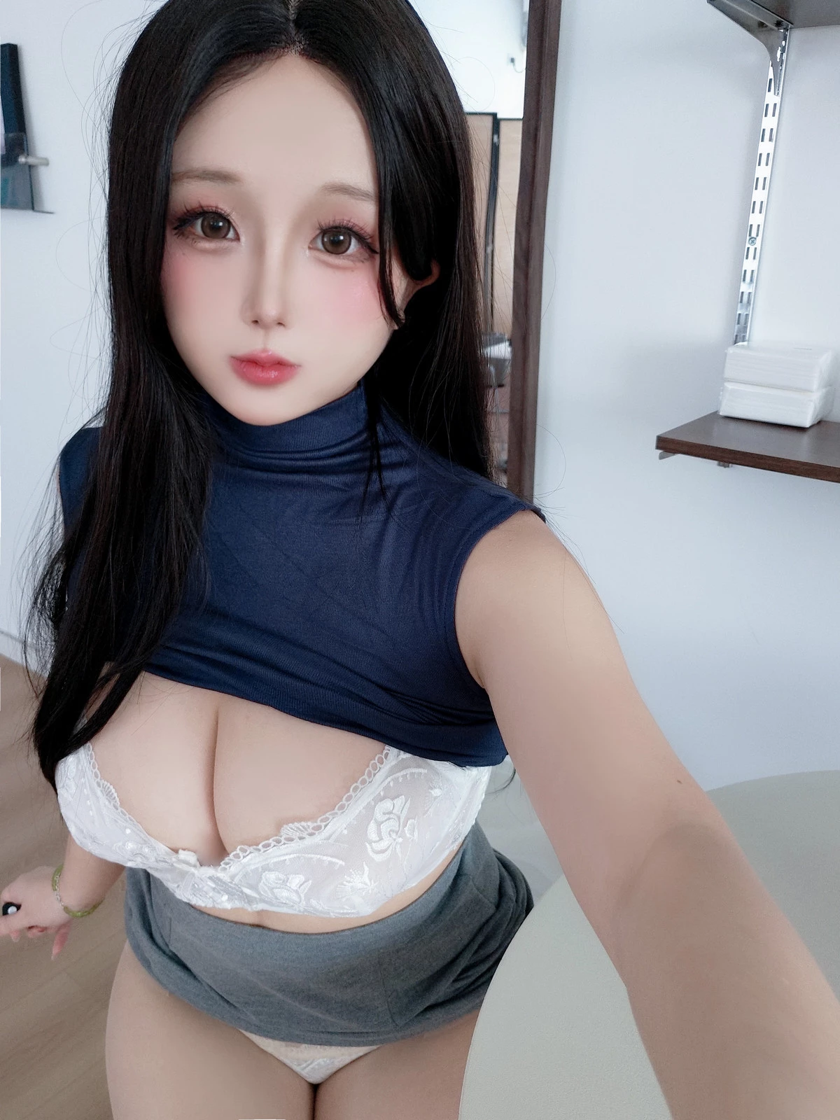 Xgyw.Org_Cosplay美女日奈娇嫂子主题性感黑色带子情趣服饰+白色内衣秀丰腴身材撩人诱惑写真179P
