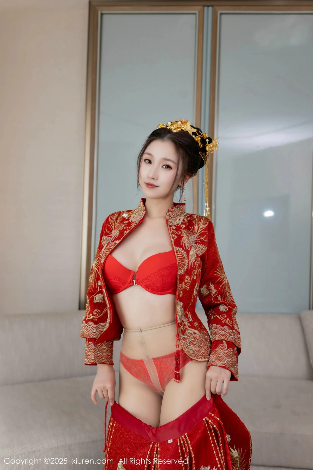 Xgyw.Org_XiuRen第9811期_模特杏子Yada性感新娘装红色情趣内衣配超薄肉丝秀美腿诱惑写真84P