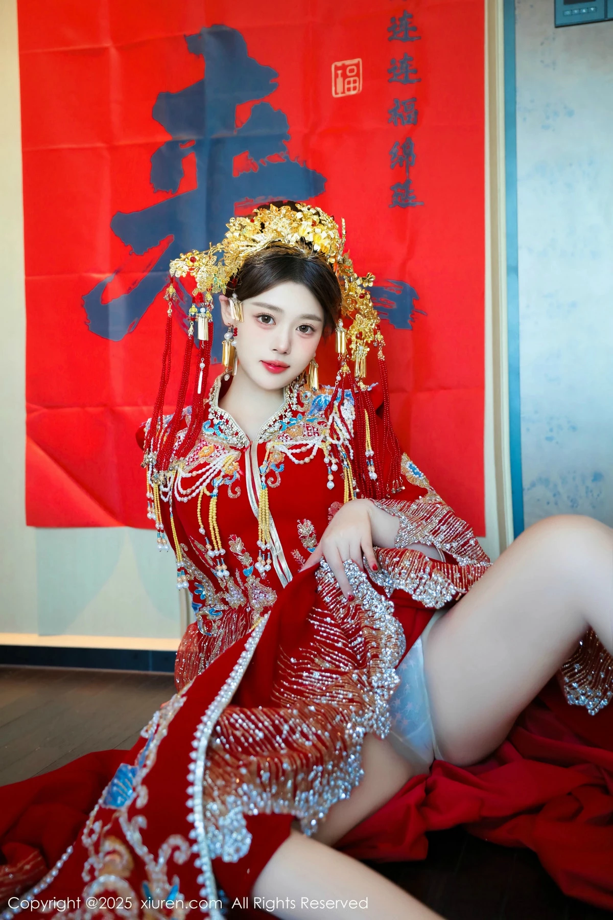 Xgyw.Org_XiuRen第9823期_模特蛋蛋宝新年主题性感红色新娘装露白色内衣秀丰腴身材诱惑写真79P