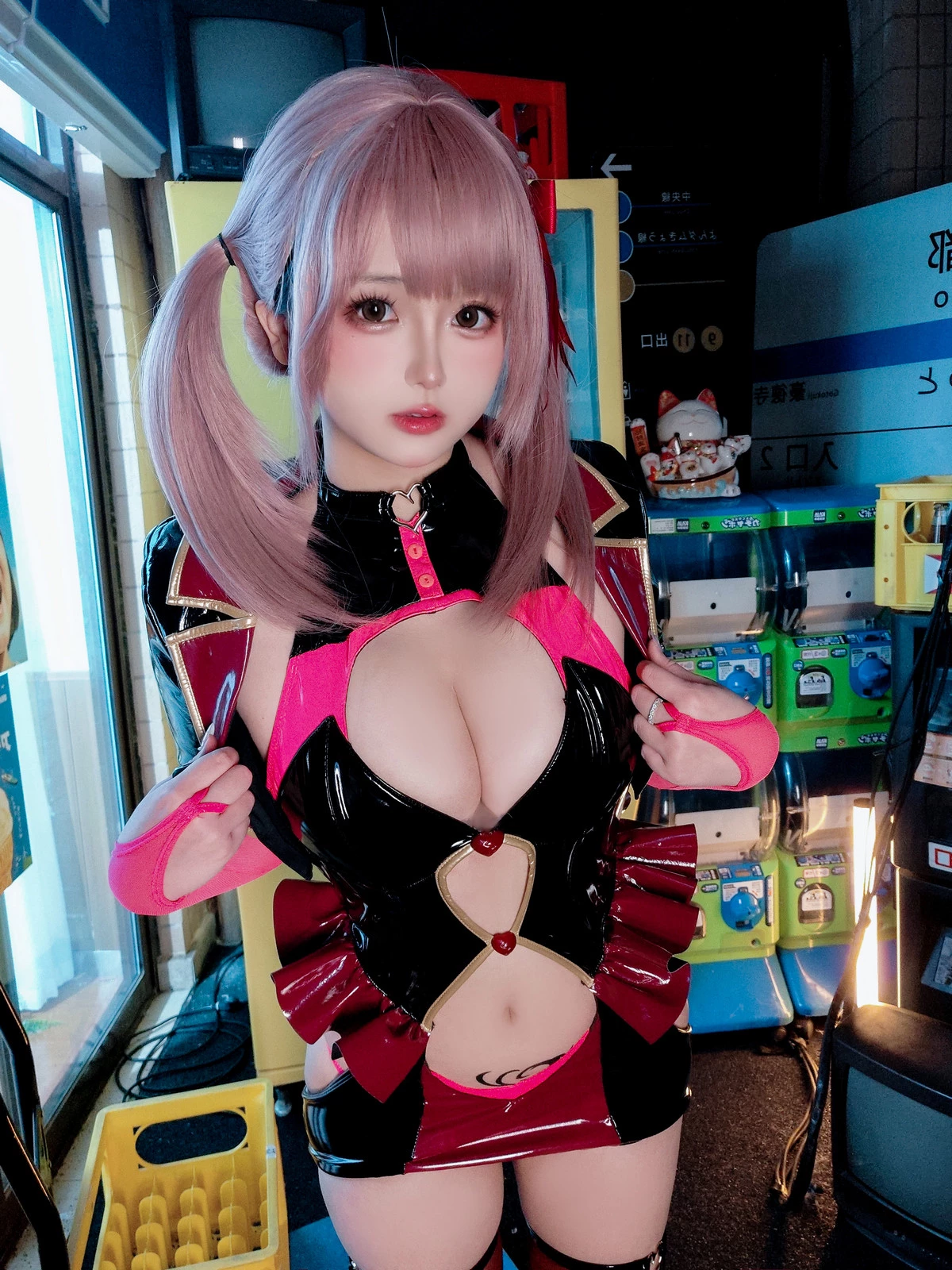 Xgyw.Org_Cosplay美女日奈娇偶像练习生主题性感红黑色情趣服饰配黑丝袜秀完美身材诱惑写真140P