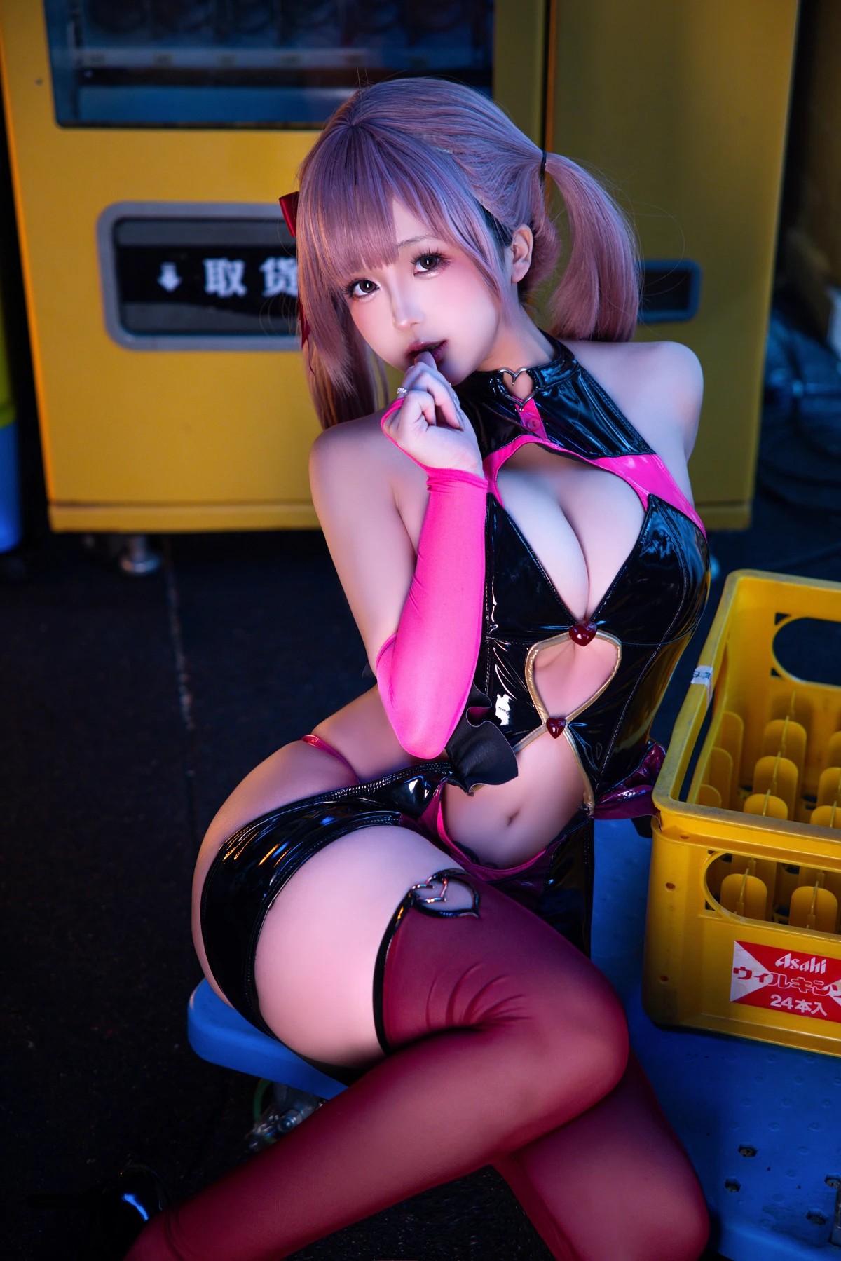Xgyw.Org_Cosplay美女日奈娇偶像练习生主题性感红黑色情趣服饰配黑丝袜秀完美身材诱惑写真140P