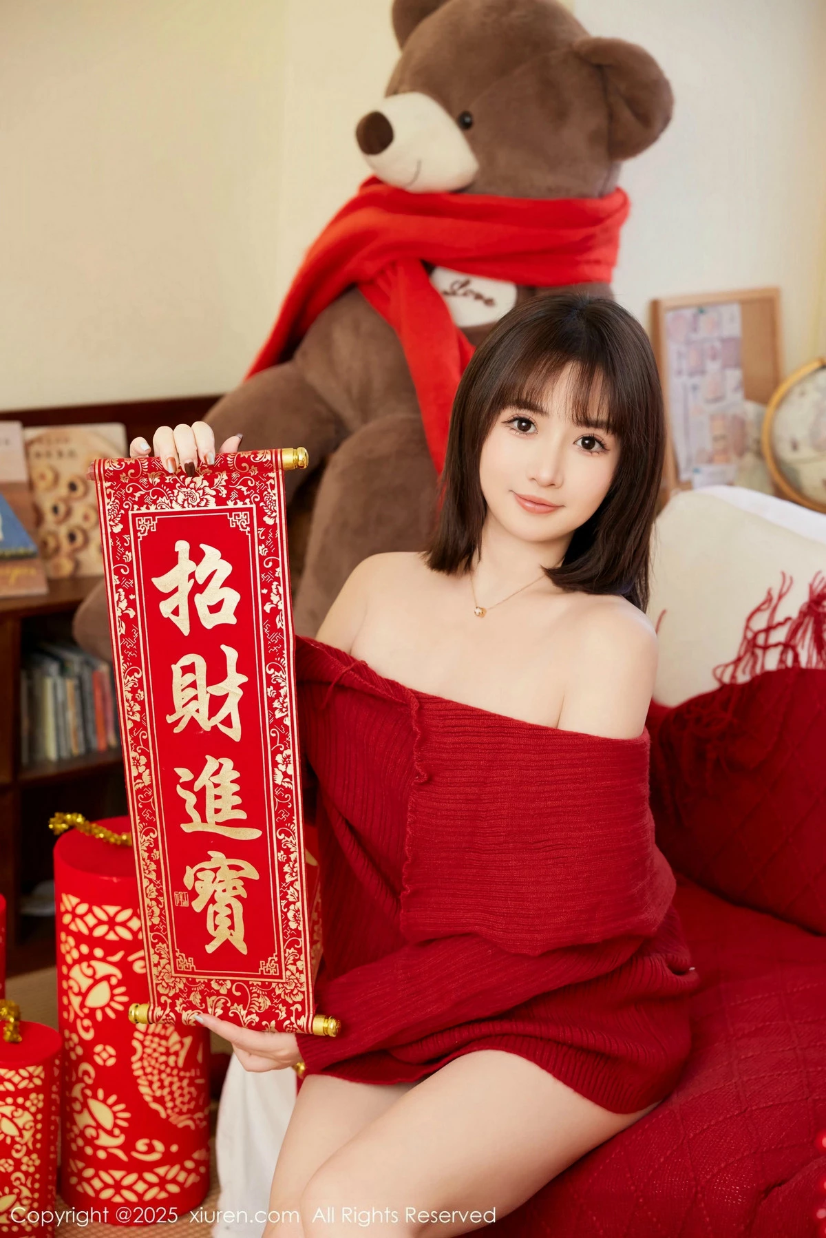 Xgyw.Org_XiuRen第9818期_模特养乐多Doll新年主题性感喜庆红色内衣秀完美身材诱惑写真66P