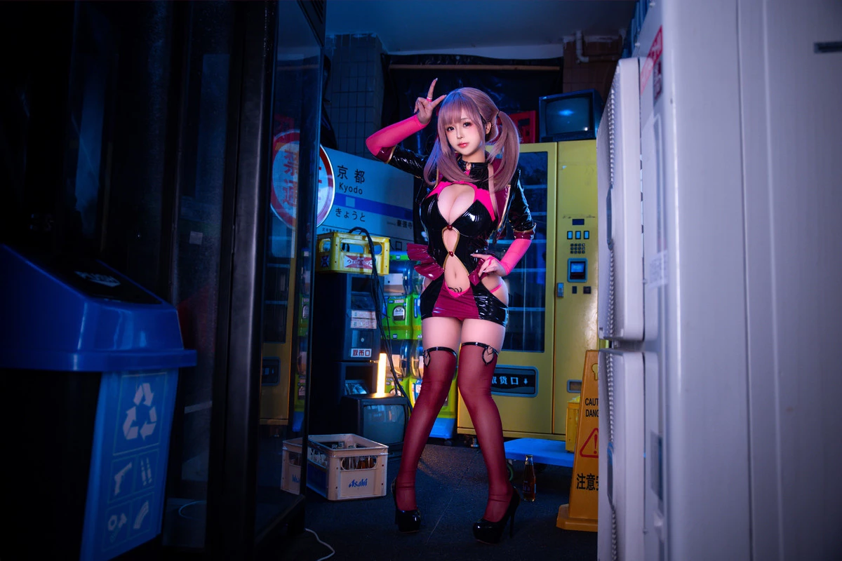 Xgyw.Org_Cosplay美女日奈娇偶像练习生主题性感红黑色情趣服饰配黑丝袜秀完美身材诱惑写真140P
