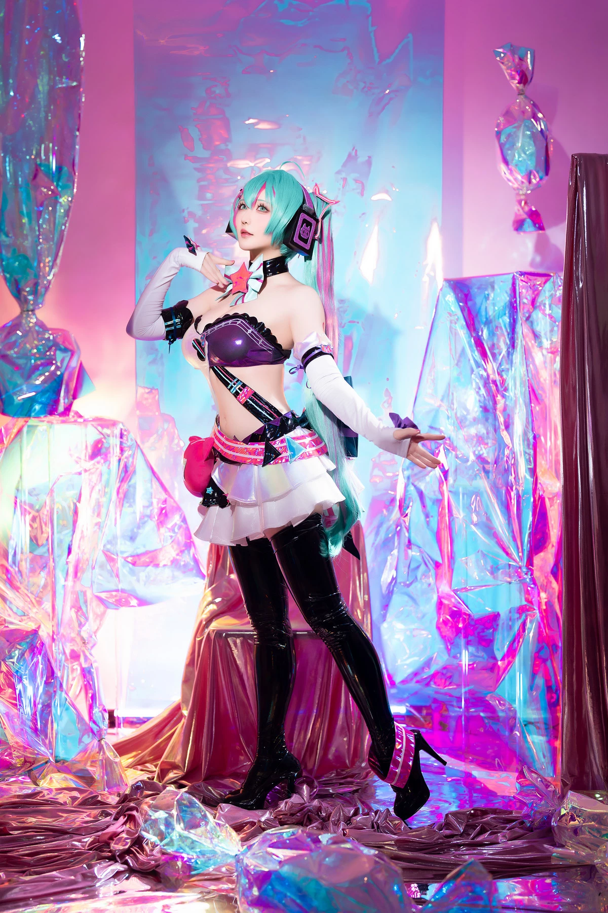 Xgyw.Org_Coser小姐姐星之迟迟Miku初音未来喵斯快跑主题性感内衣配黑皮长袜秀完美身材诱惑写真73P