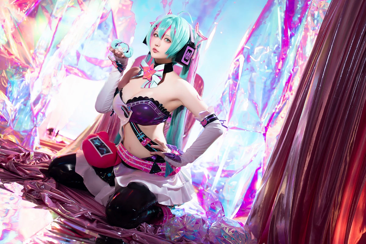 Xgyw.Org_Coser小姐姐星之迟迟Miku初音未来喵斯快跑主题性感内衣配黑皮长袜秀完美身材诱惑写真73P
