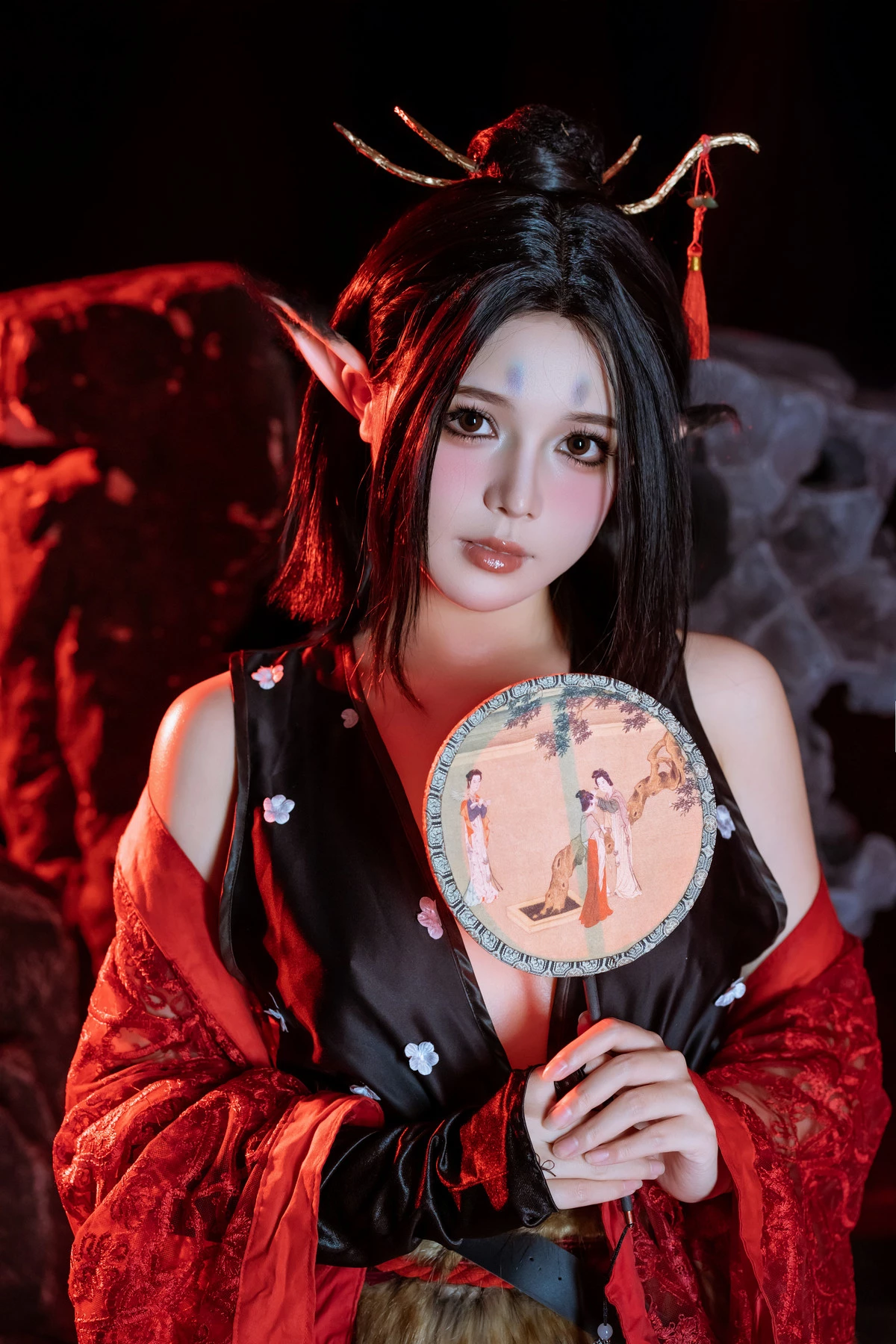 Xgyw.Org_网络美女七月喵子萍萍主题性感精灵装扮黑色情趣服饰露油亮肌肤秀惹火身材诱惑写真80P