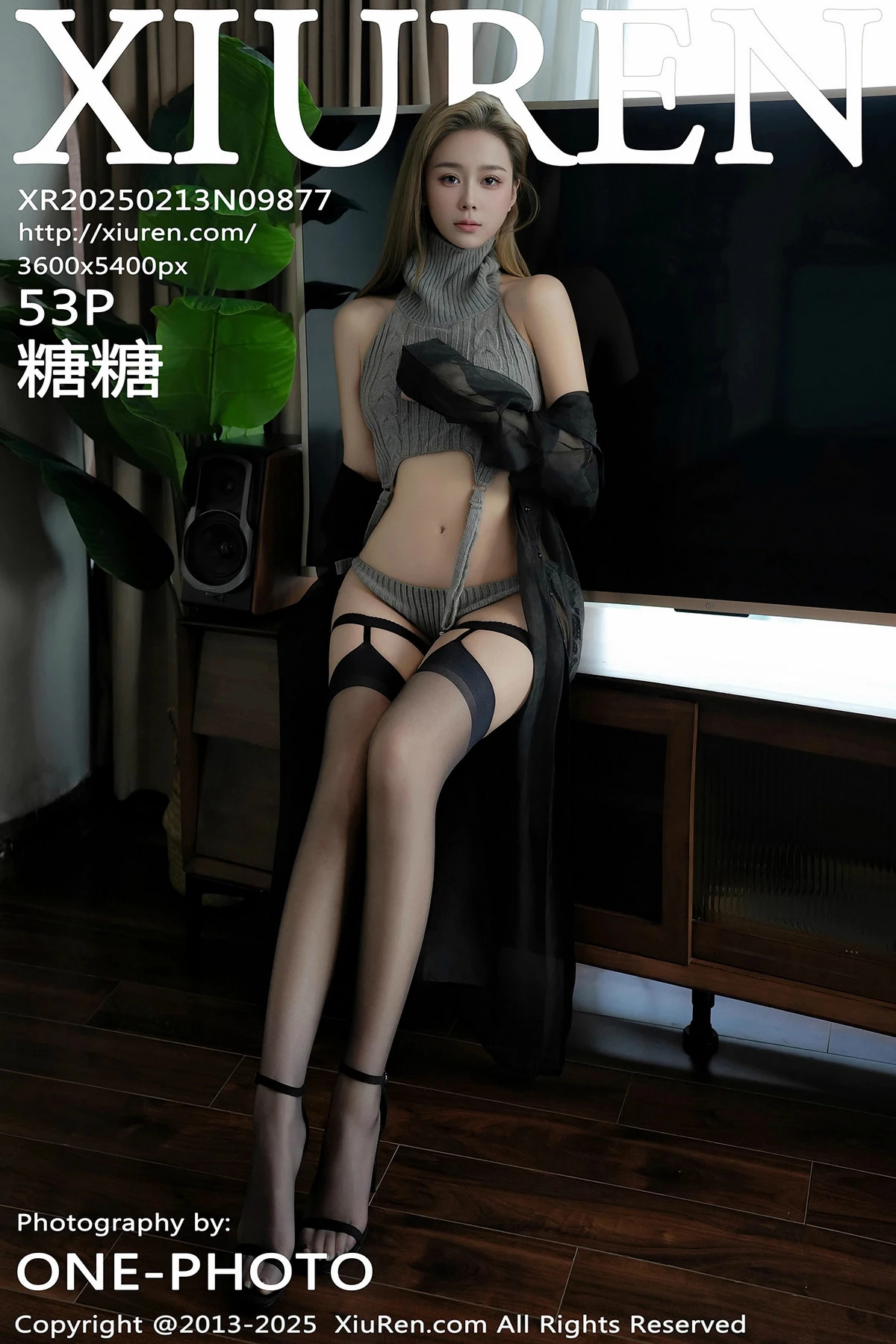 Xgyw.Org_XiuRen第9877期_模特糖糖❤性感灰色毛衣服饰配黑丝吊袜秀曼妙身姿迷人诱惑写真53P