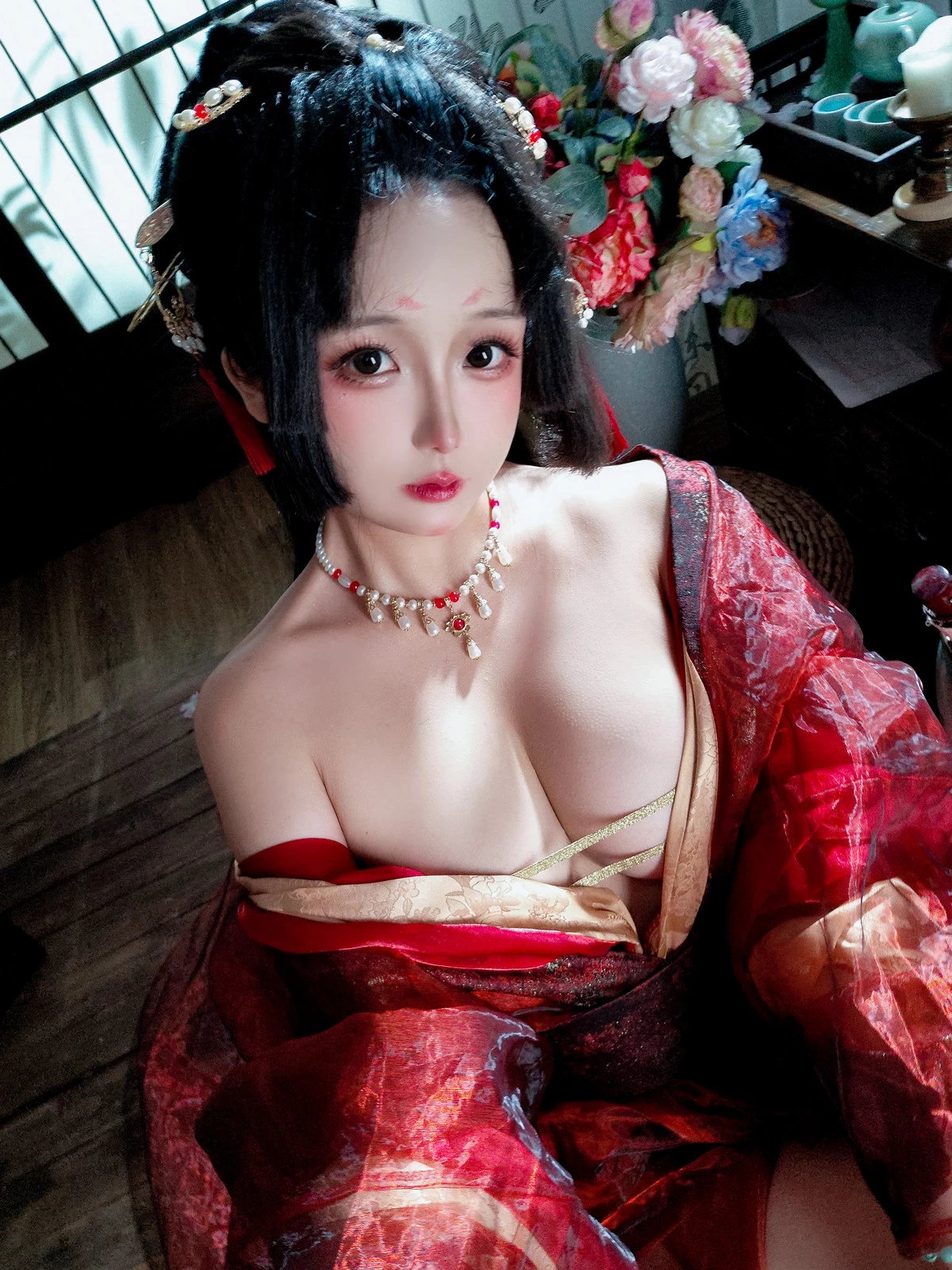 Xgyw.Org_Cosplay美女日奈娇战国妖姬主题性感红色服饰露红色三点式内衣秀惹火身材诱惑写真180P
