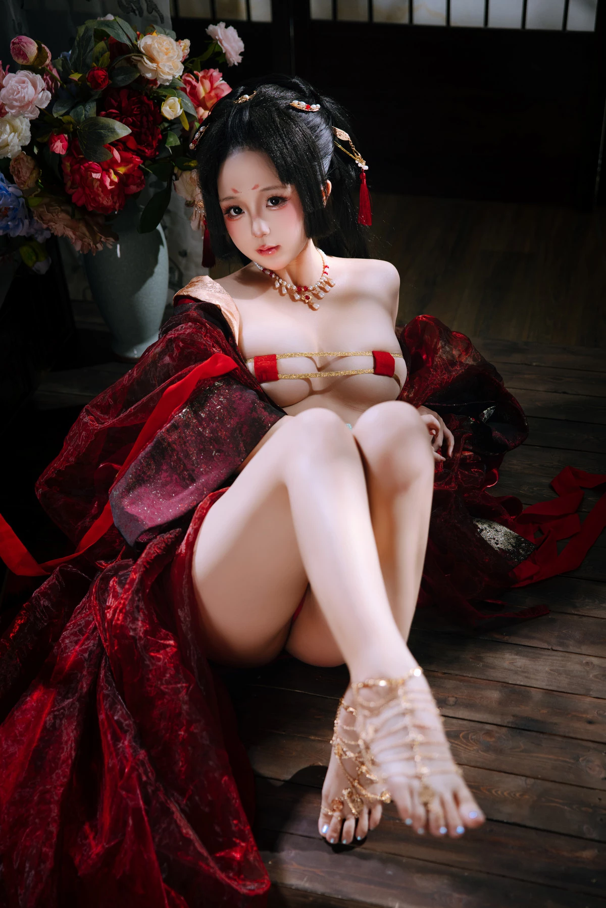 Xgyw.Org_Cosplay美女日奈娇战国妖姬主题性感红色服饰露红色三点式内衣秀惹火身材诱惑写真180P