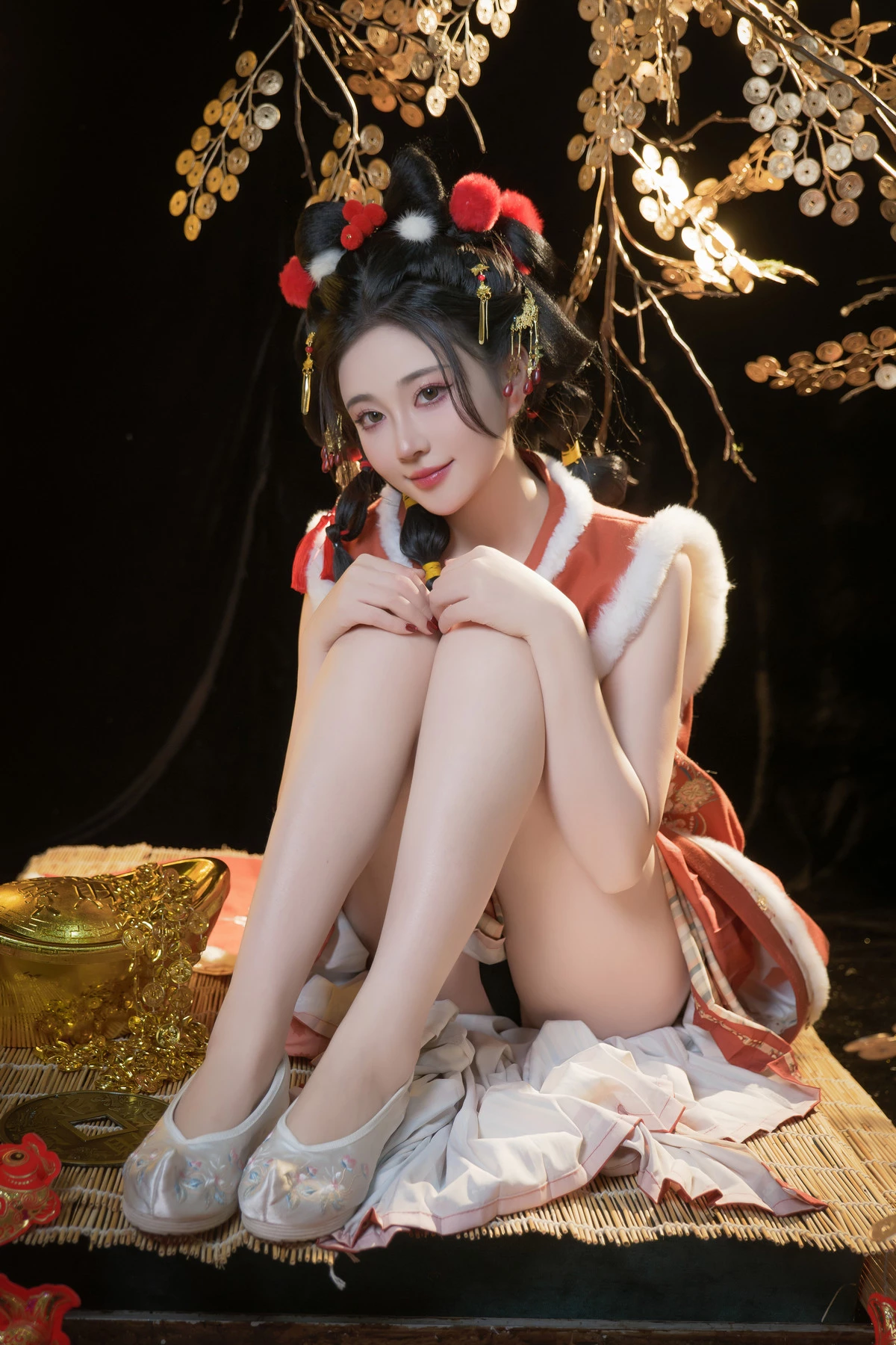 Xgyw.Org_网络美女年年Nnian-25元旦主题场景拍摄性感古典服饰半脱秀丰腴身材惹火诱惑写真84P