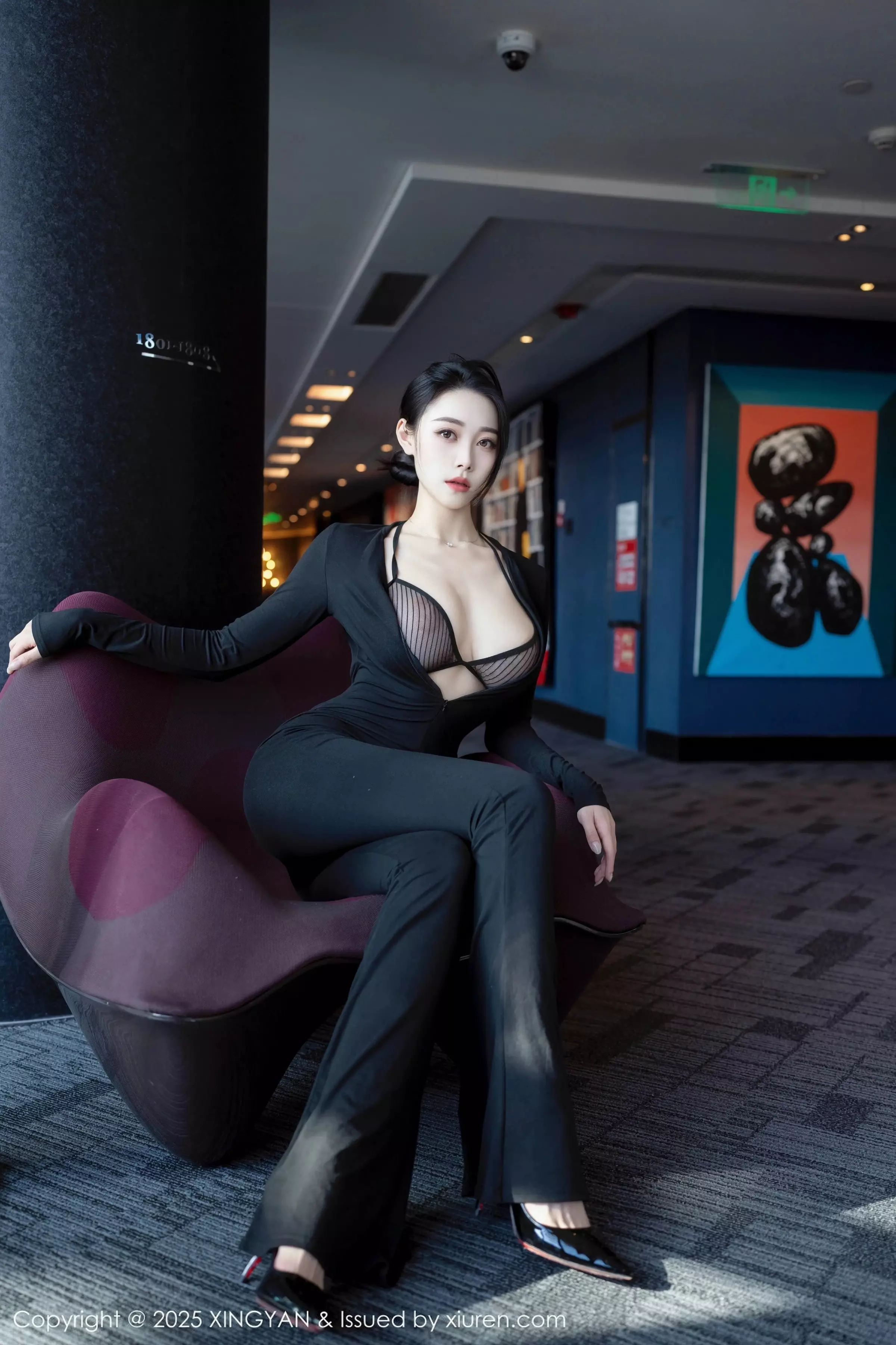 Xgyw.Org_[XINGYAN星颜社]VOL.322_模特清妙性感OL职业装露轻透黑色内衣秀完美身材诱惑写真81P