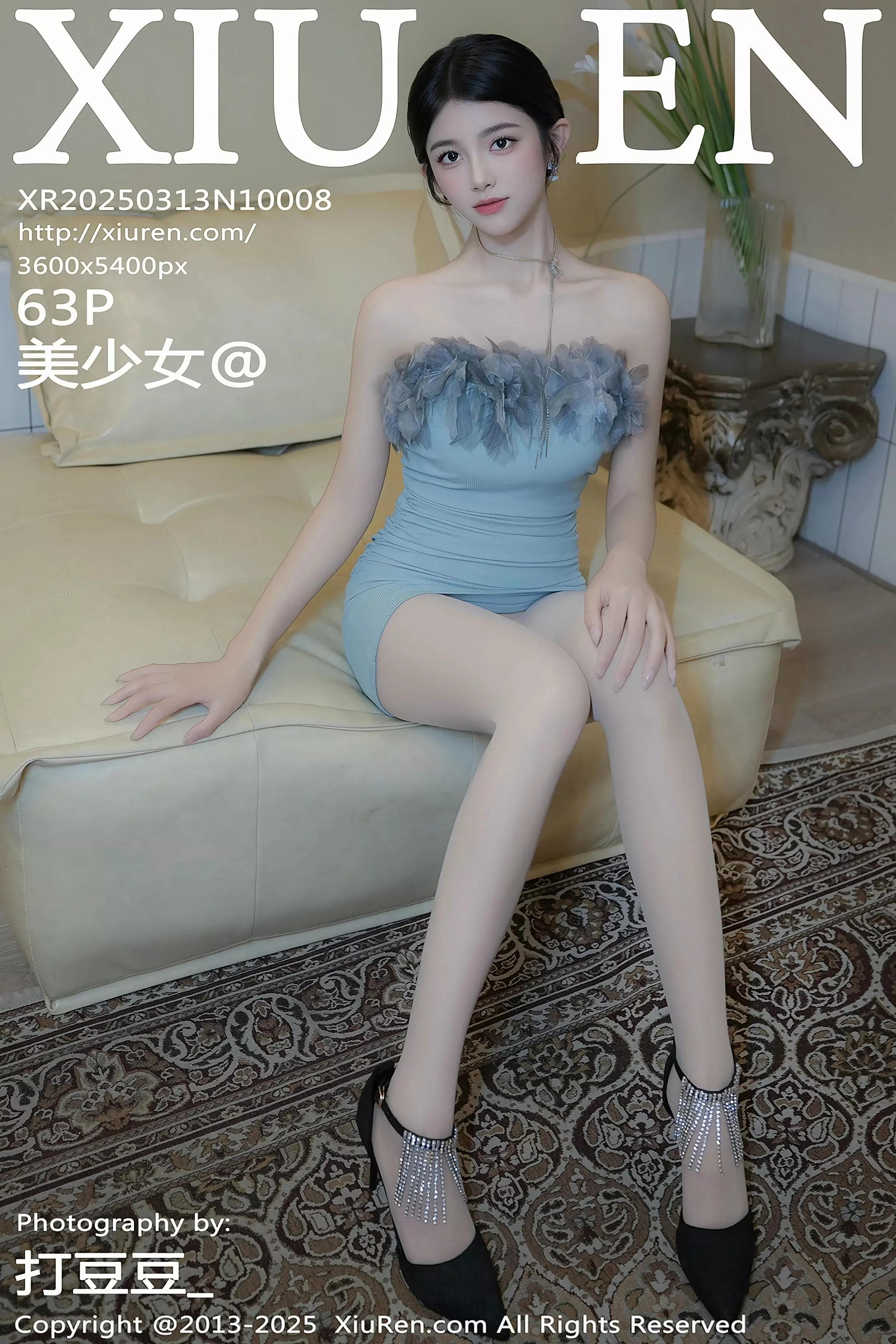 Xgyw.Org_XiuRen第10008期_模特美少女@性感蓝色礼裙配超薄无内肉丝秀柔美身姿诱惑写真63P