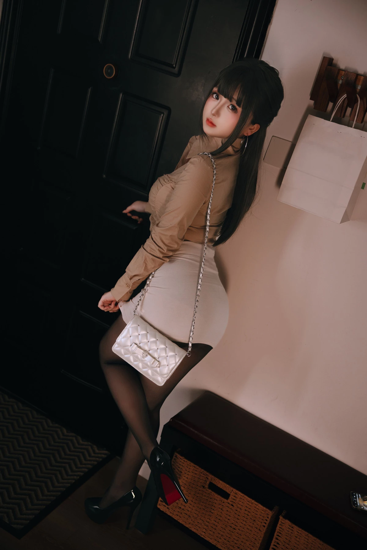Xgyw.Org_Cosplay美女日奈娇醉酒的同事主题私房浴室性感黑色蕾丝内衣秀完美身材惹火诱惑写真190P