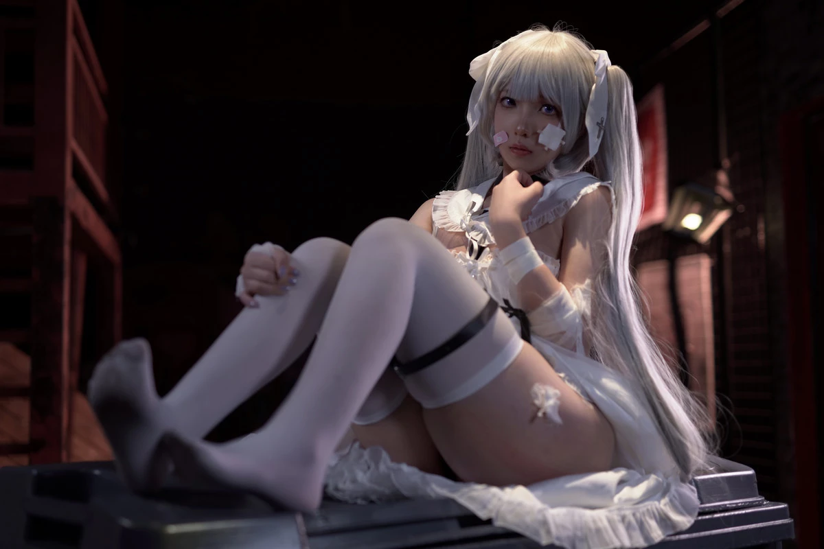 Xgyw.Org_Coser美女小和甜酒rurudo初音酱主题性感黑色情趣服饰配白丝袜秀油亮肌肤诱惑写真141P