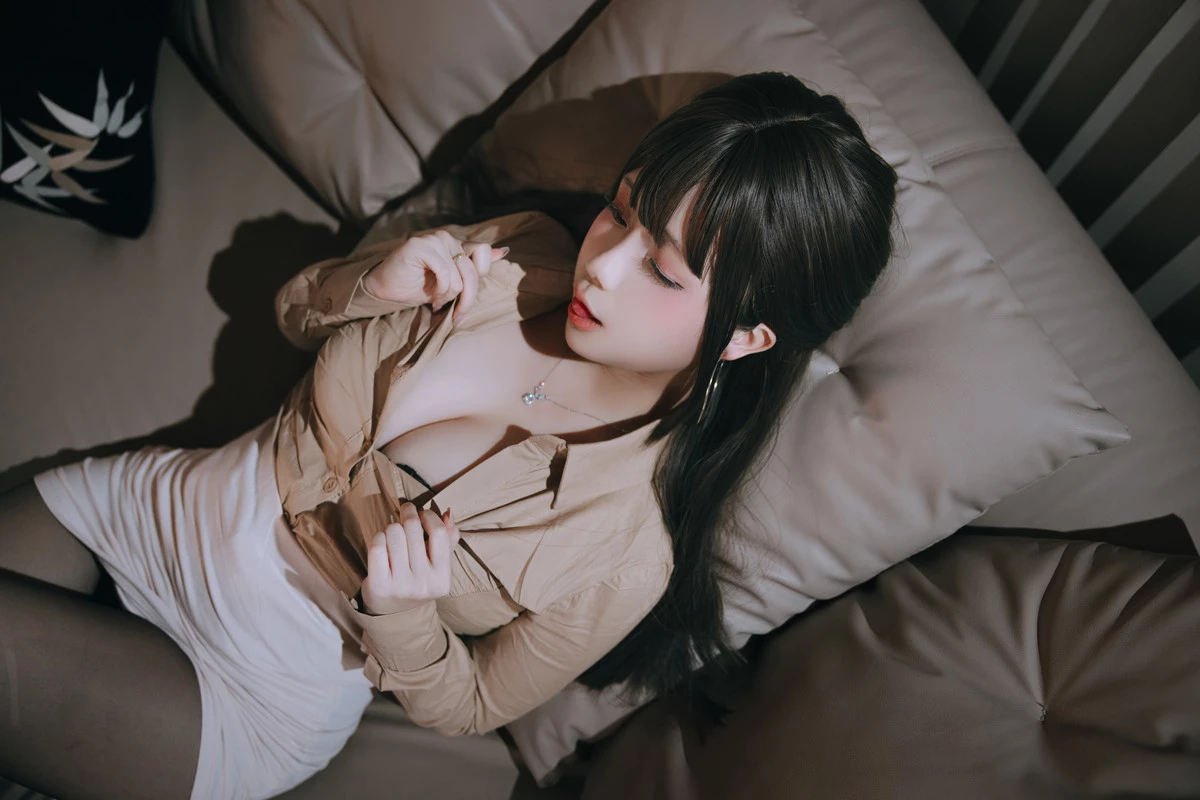 Xgyw.Org_Cosplay美女日奈娇醉酒的同事主题私房浴室性感黑色蕾丝内衣秀完美身材惹火诱惑写真190P
