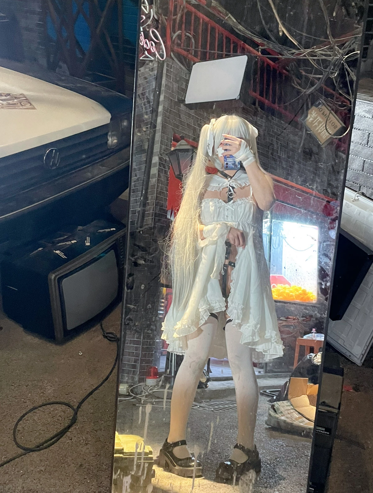 Xgyw.Org_Coser美女小和甜酒rurudo初音酱主题性感黑色情趣服饰配白丝袜秀油亮肌肤诱惑写真141P