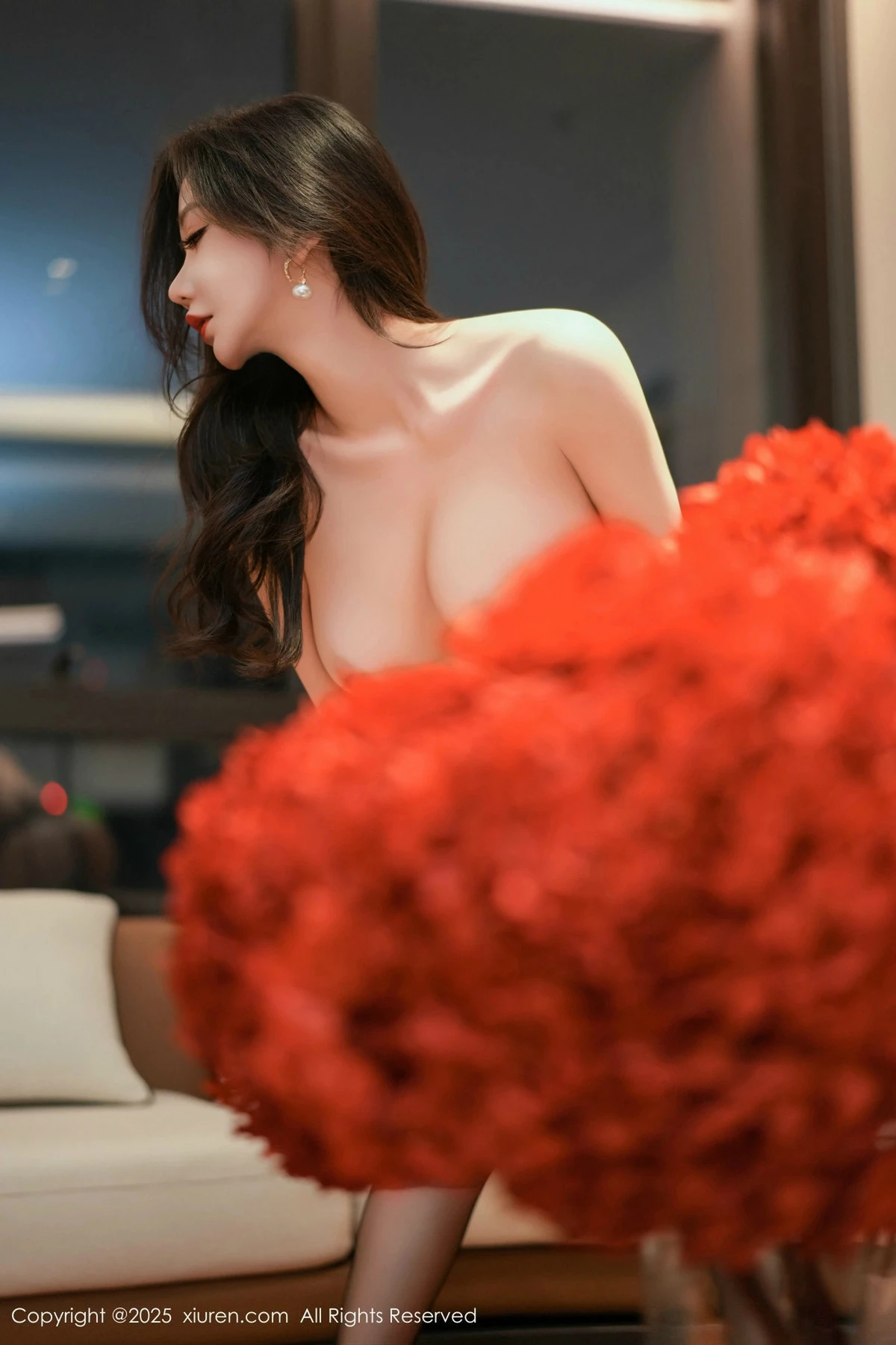 Xgyw.Org_XiuRen第9911期_女神心妍小公主性感黑色包臀裙配黑丝吊袜秀凹凸身材诱惑写真79P