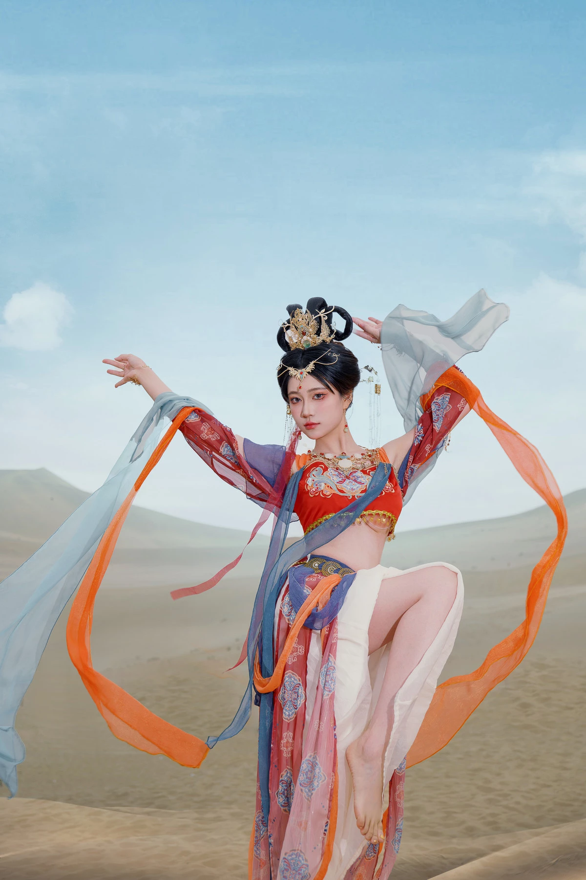 Xgyw.Org_网络美女年年Nnian飞天主题沙漠外景性感仙女薄纱服饰半脱秀婀娜身姿丰满诱惑写真63P