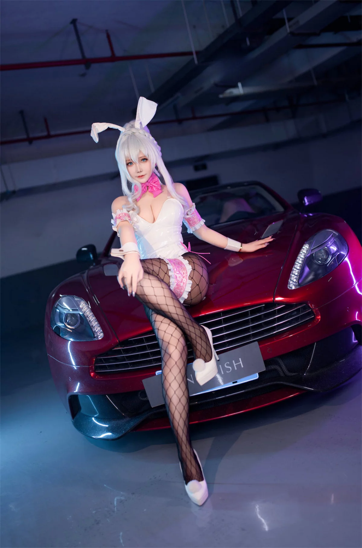 Xgyw.Org_Cosplay美女日奈娇叛逆少女JK主题性感薄透白T配黑色丝袜半脱秀火辣身材撩人诱惑写真106P