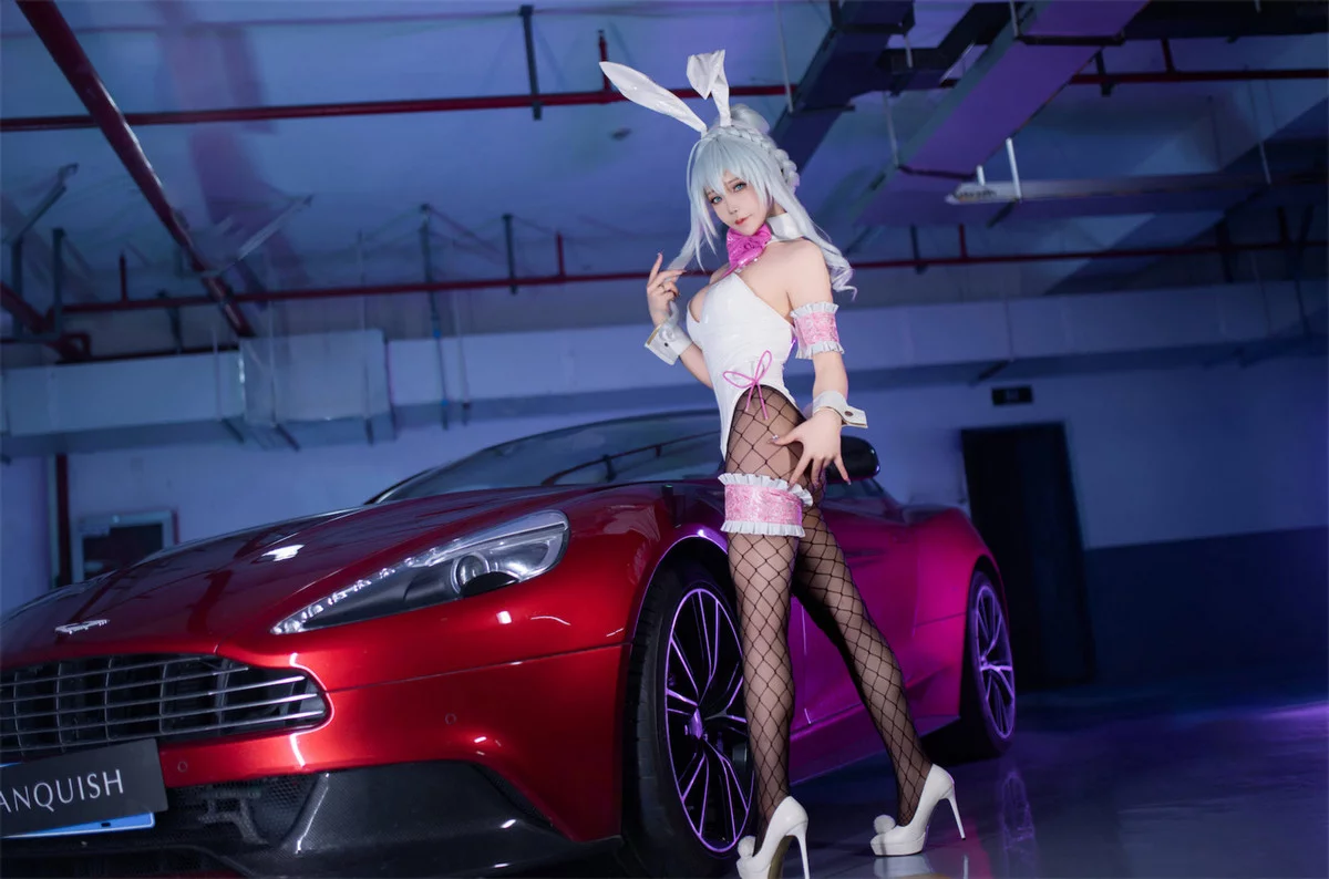 Xgyw.Org_Cosplay美女日奈娇叛逆少女JK主题性感薄透白T配黑色丝袜半脱秀火辣身材撩人诱惑写真106P