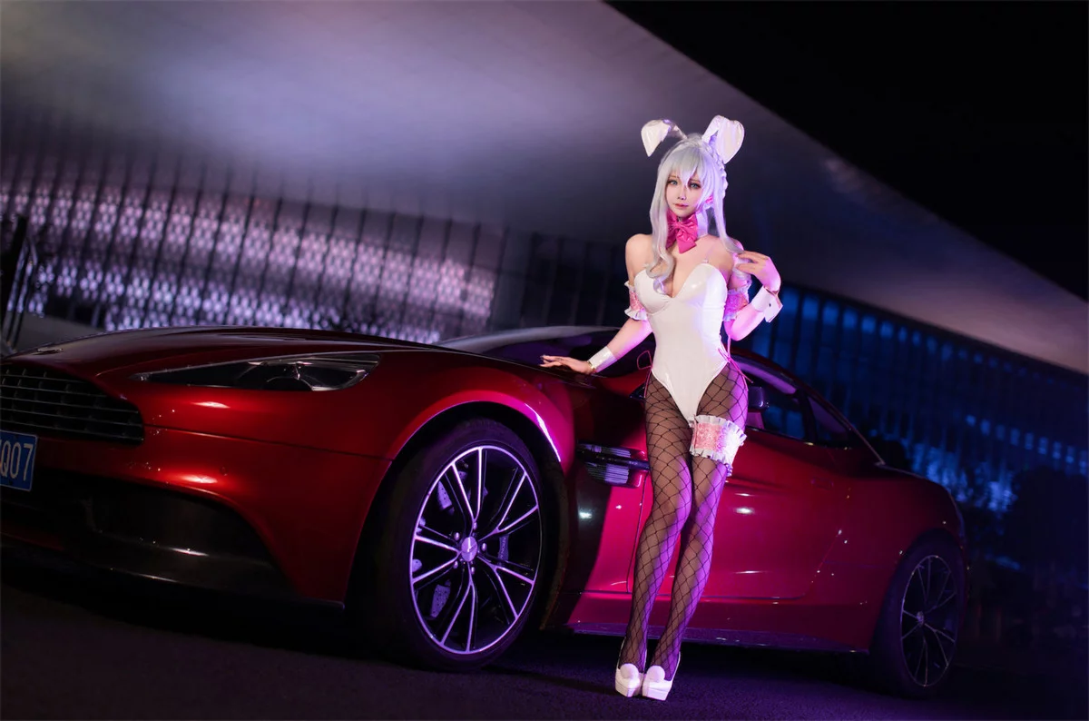 Xgyw.Org_Cosplay美女日奈娇叛逆少女JK主题性感薄透白T配黑色丝袜半脱秀火辣身材撩人诱惑写真106P