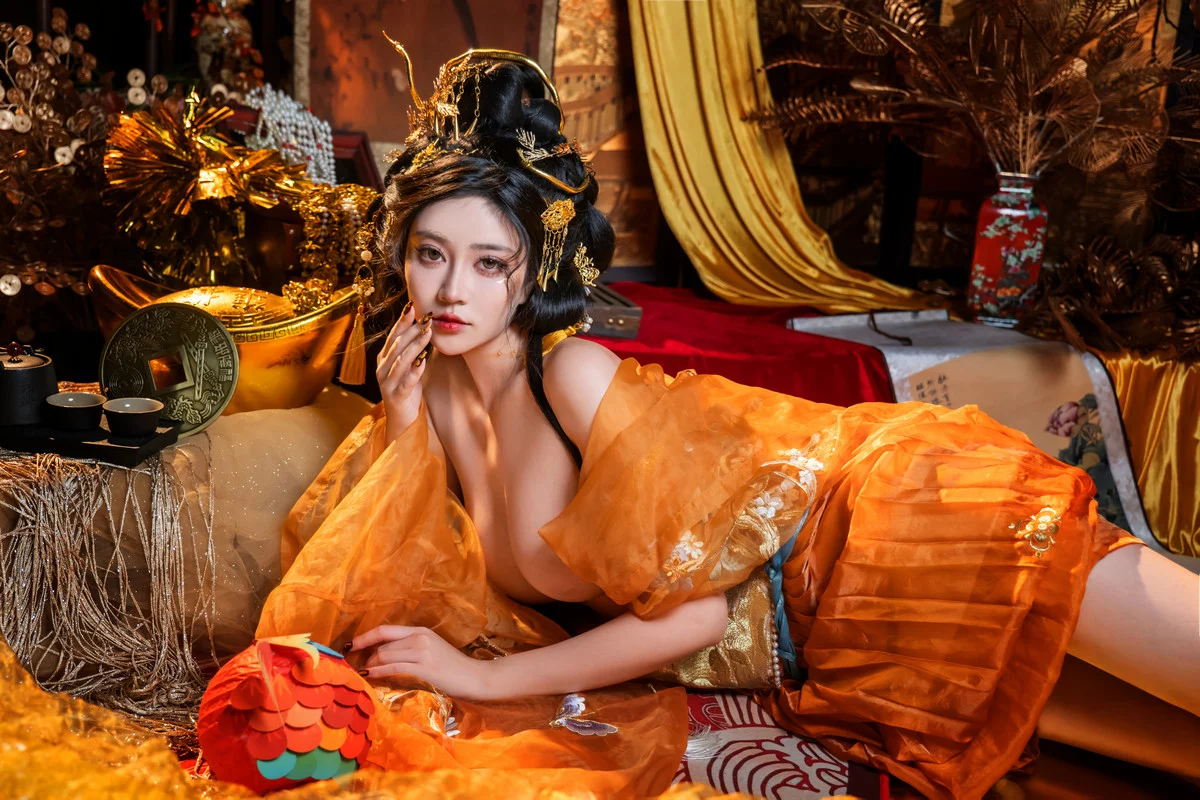 Xgyw.Org_网络美女年年Nnian金蛇贺岁主题性感黄色古典薄纱服饰半脱秀豪乳肥臀惹火诱惑写真80P