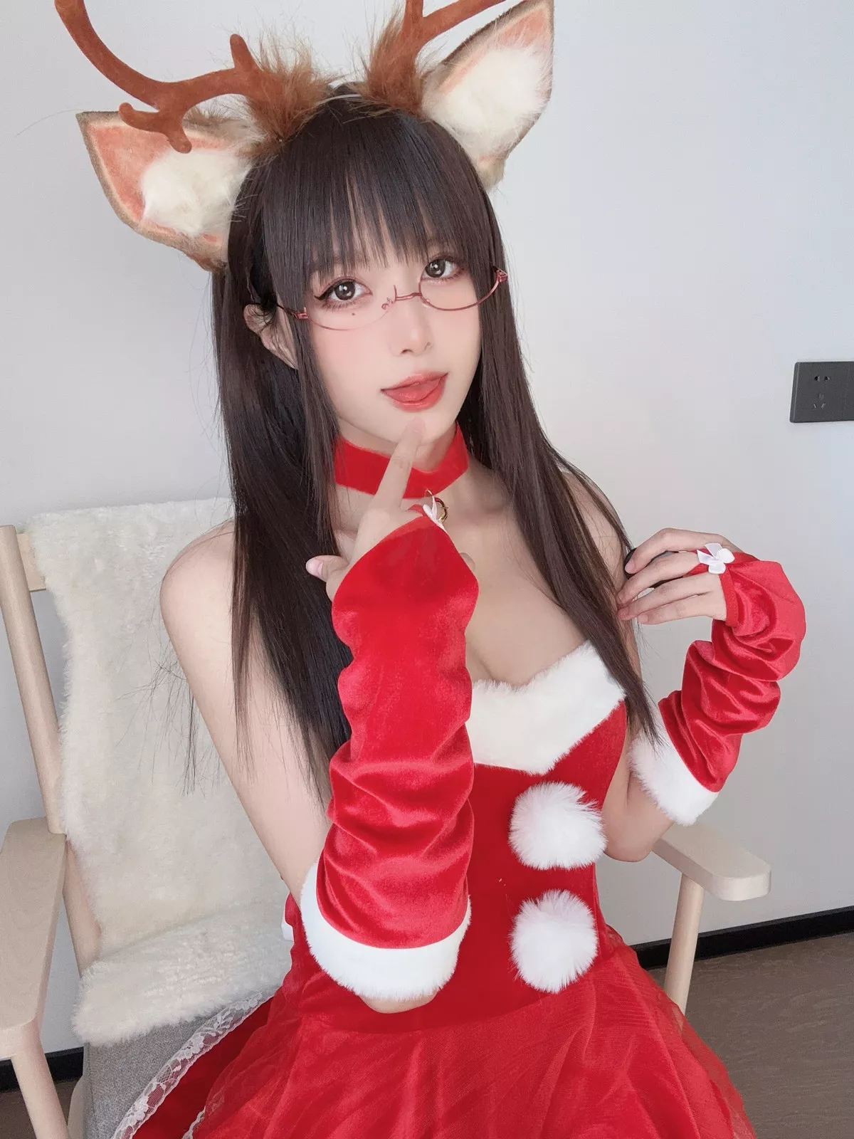 Xgyw.Org_Coser美女布丁大法Perohub-12月订阅主题私房性感6套服饰系列秀翘臀美腿诱惑写真130P