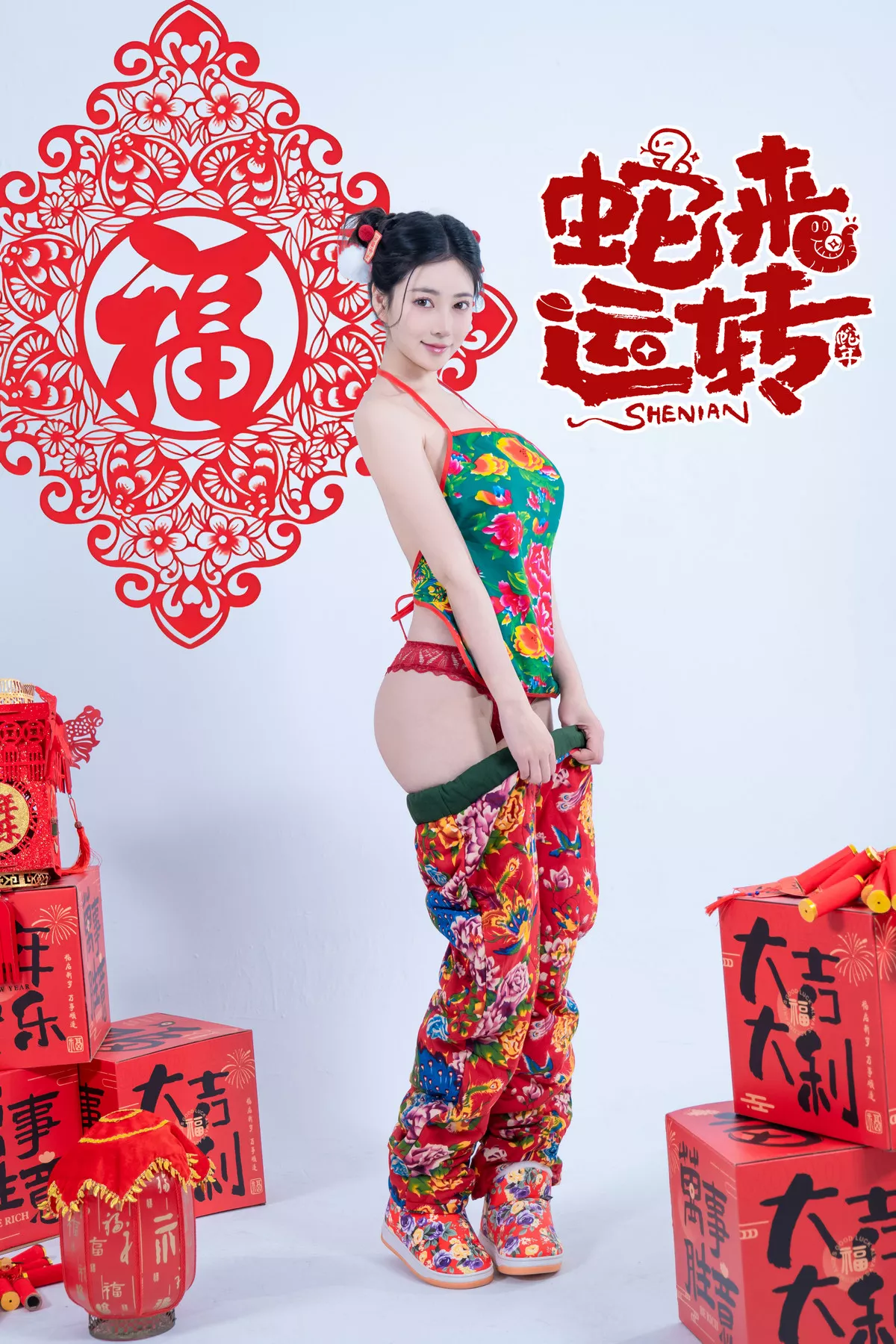 Xgyw.Org_网络美女年年Nnian蛇来运转主题新春礼物性感红色服饰半脱秀豪乳翘臀惹火诱惑写真81P