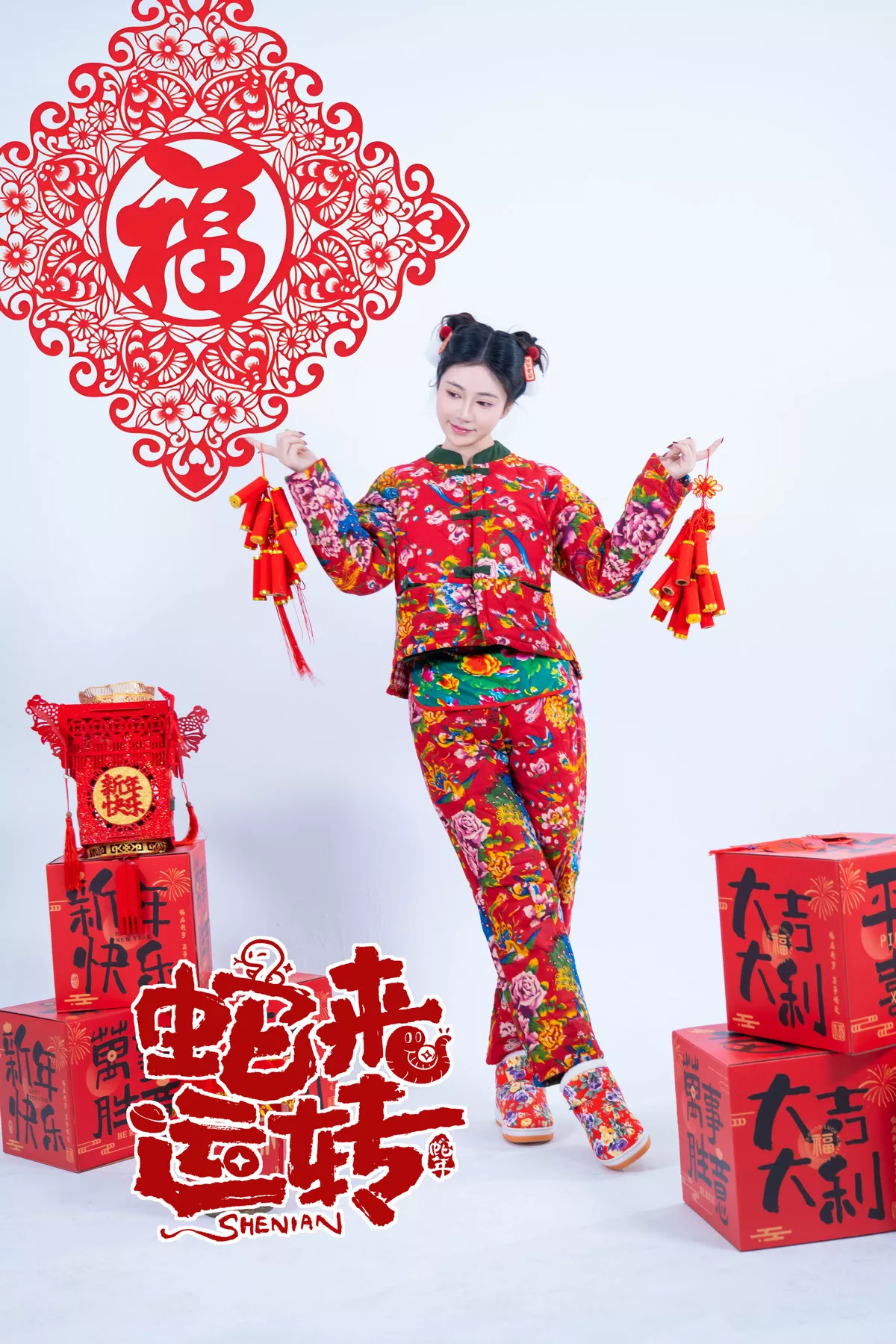 Xgyw.Org_网络美女年年Nnian蛇来运转主题新春礼物性感红色服饰半脱秀豪乳翘臀惹火诱惑写真81P