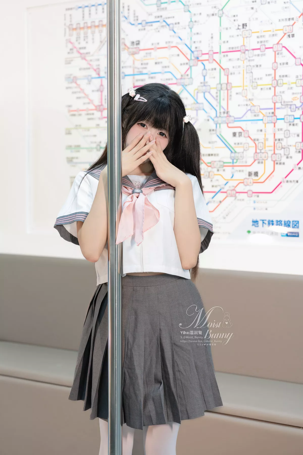 Xgyw.Org_颜值博主咬一口兔娘地铁萌妹主题性感JK制服配白丝袜+绳艺捆绑秀曼妙身姿惹火诱惑写真165P