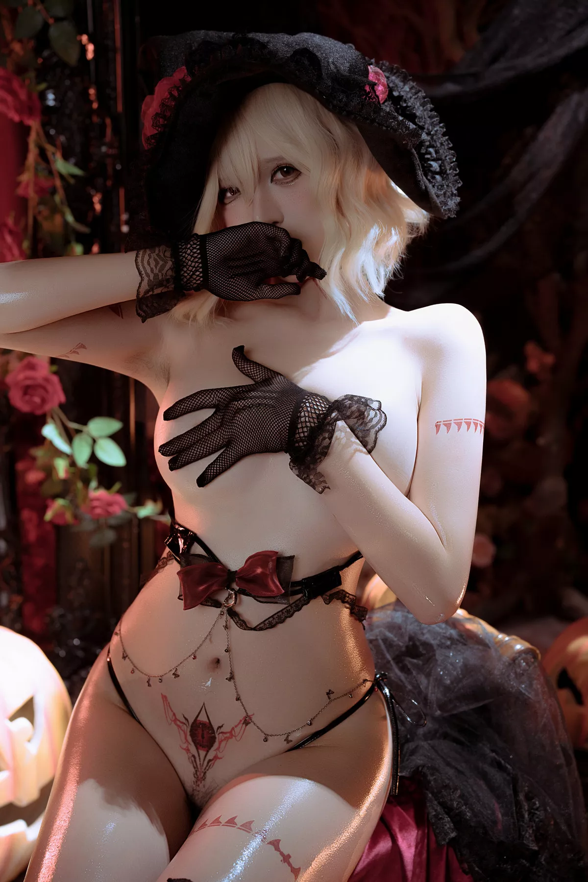 Xgyw.Org_鬼马少女阿薰kaOri魔女姐姐&幽灵娘主题性感黑色情趣内衣秀油亮肌肤惹火身材诱惑写真136P