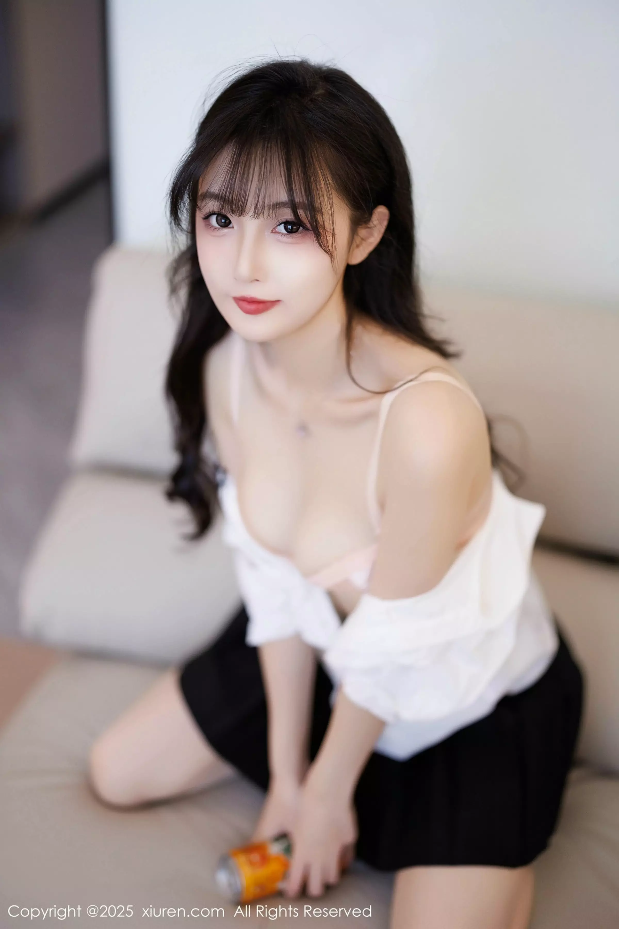 Xgyw.Org_XiuRen第10067期_模特樱桃小阑子性感白色上衣配黑短裙秀曼妙身姿迷人诱惑写真83P