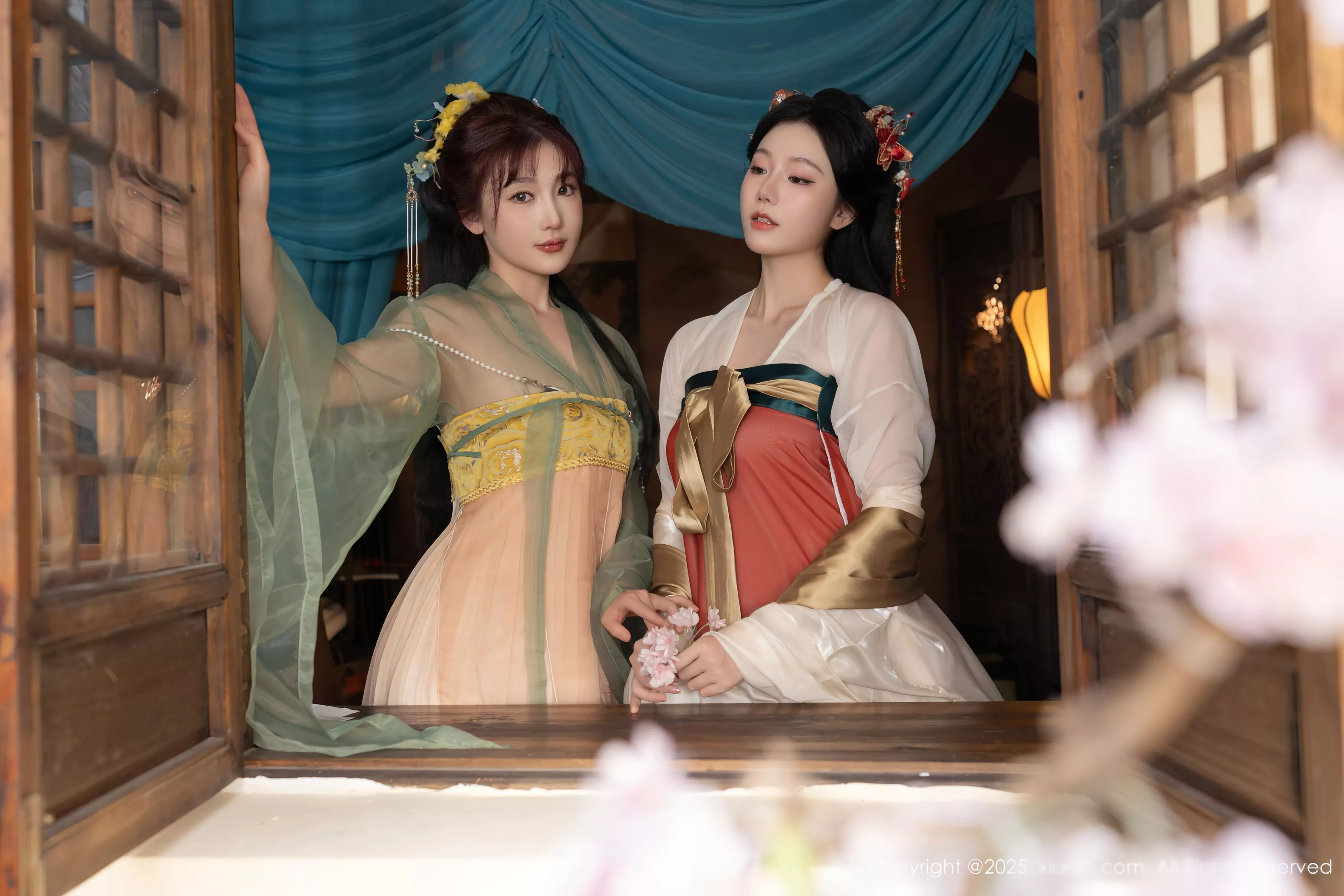 Xgyw.Org_XiuRen第10223期_模特合集女神陆萱萱＆安然anran激情互动薄纱古装撩人诱惑写真80P