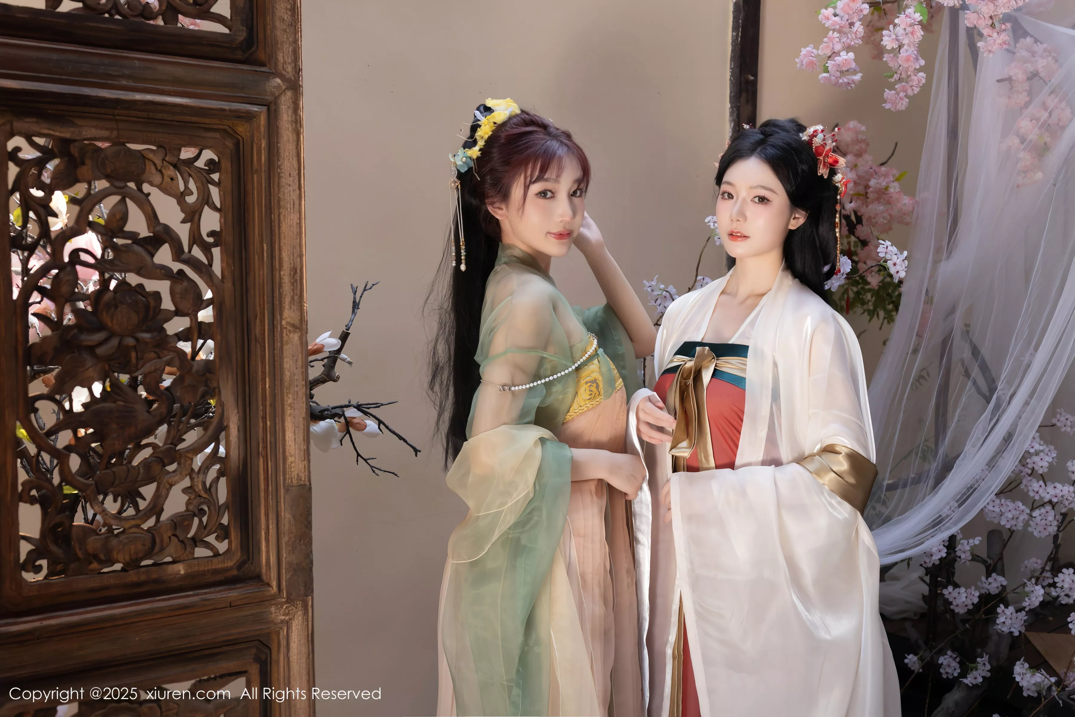 Xgyw.Org_XiuRen第10223期_模特合集女神陆萱萱＆安然anran激情互动薄纱古装撩人诱惑写真80P