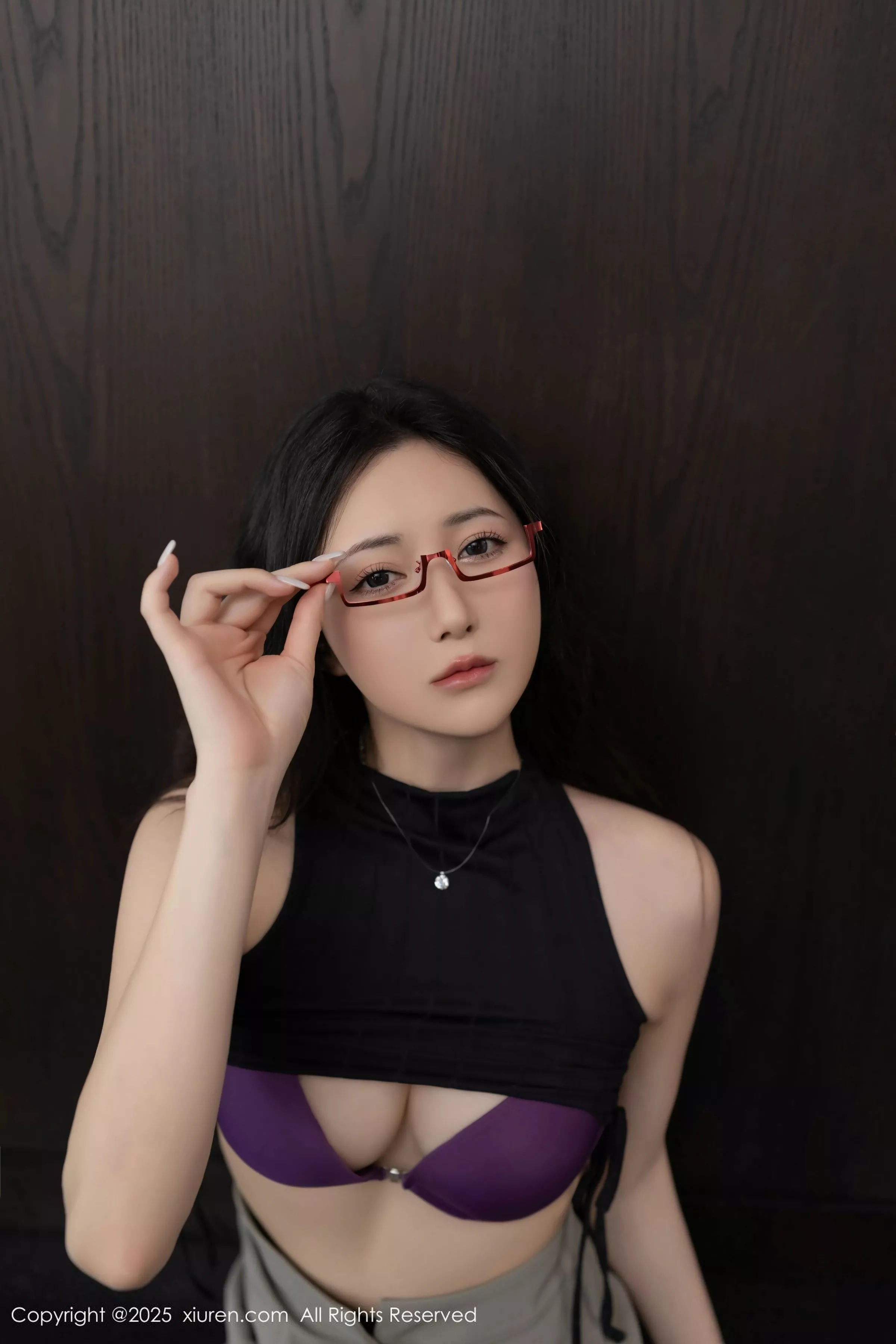 Xgyw.Org_XiuRen第10231期_模特鱼子酱Fish私房性感紫色内衣配黑丝吊袜秀完美身材诱惑写真80P