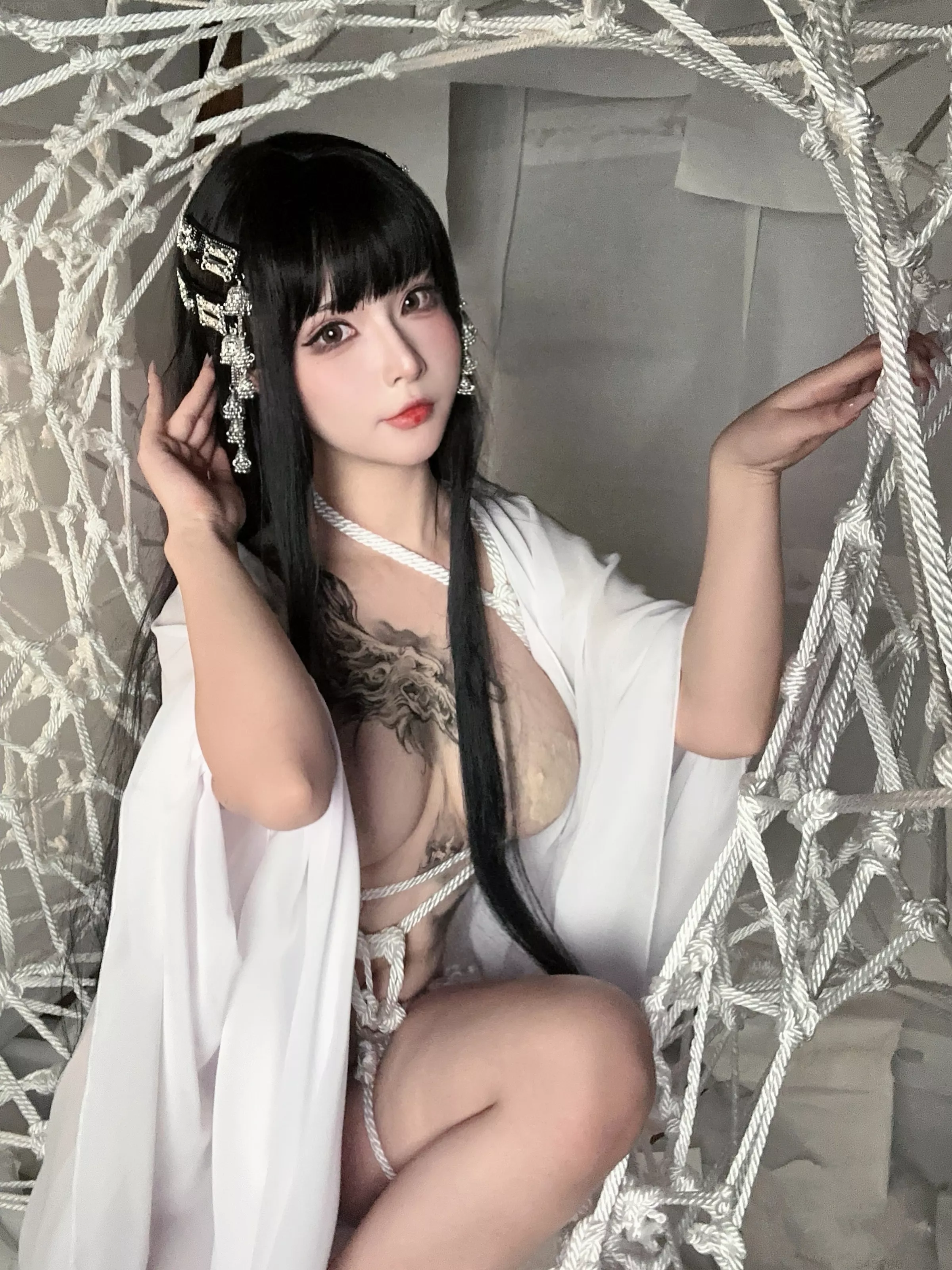 Xgyw.Org_网络美女yuuhui玉汇白龙吟主题私房性感白色薄纱服饰露傲人豪乳遮点秀惹火身材诱惑写真40P