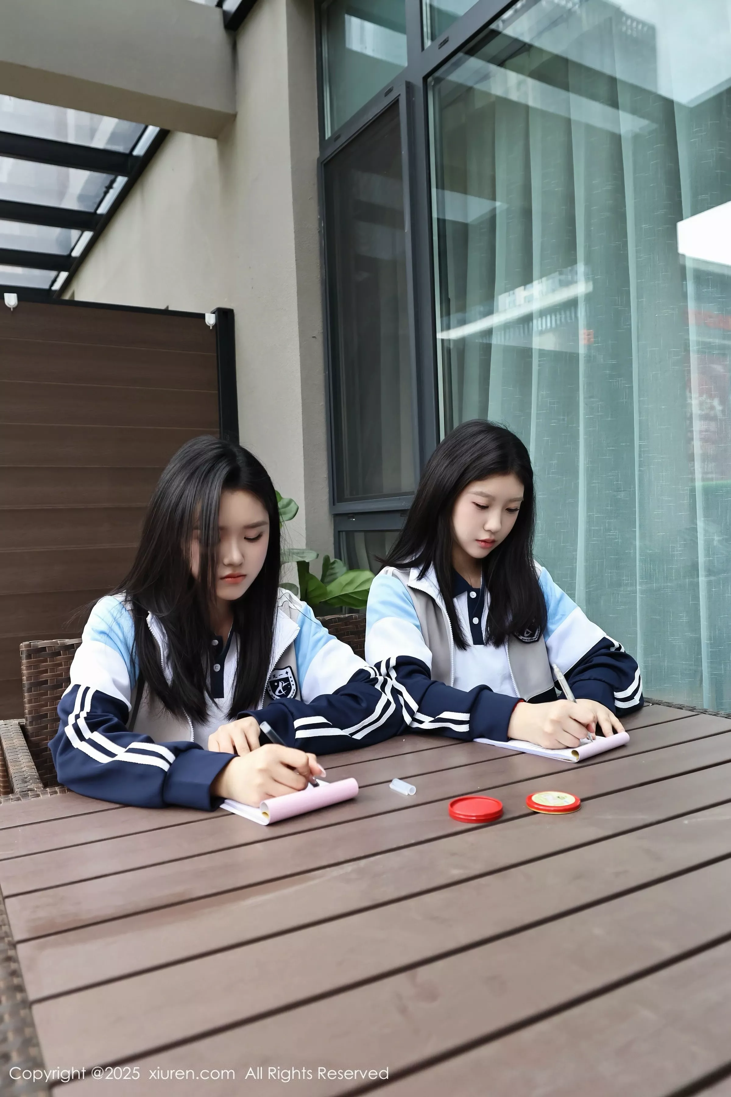Xgyw.Org_XiuRen第10288期_模特合集美女小芭乐性感蓝色校服露白色内衣秀曼妙身姿诱惑写真73P