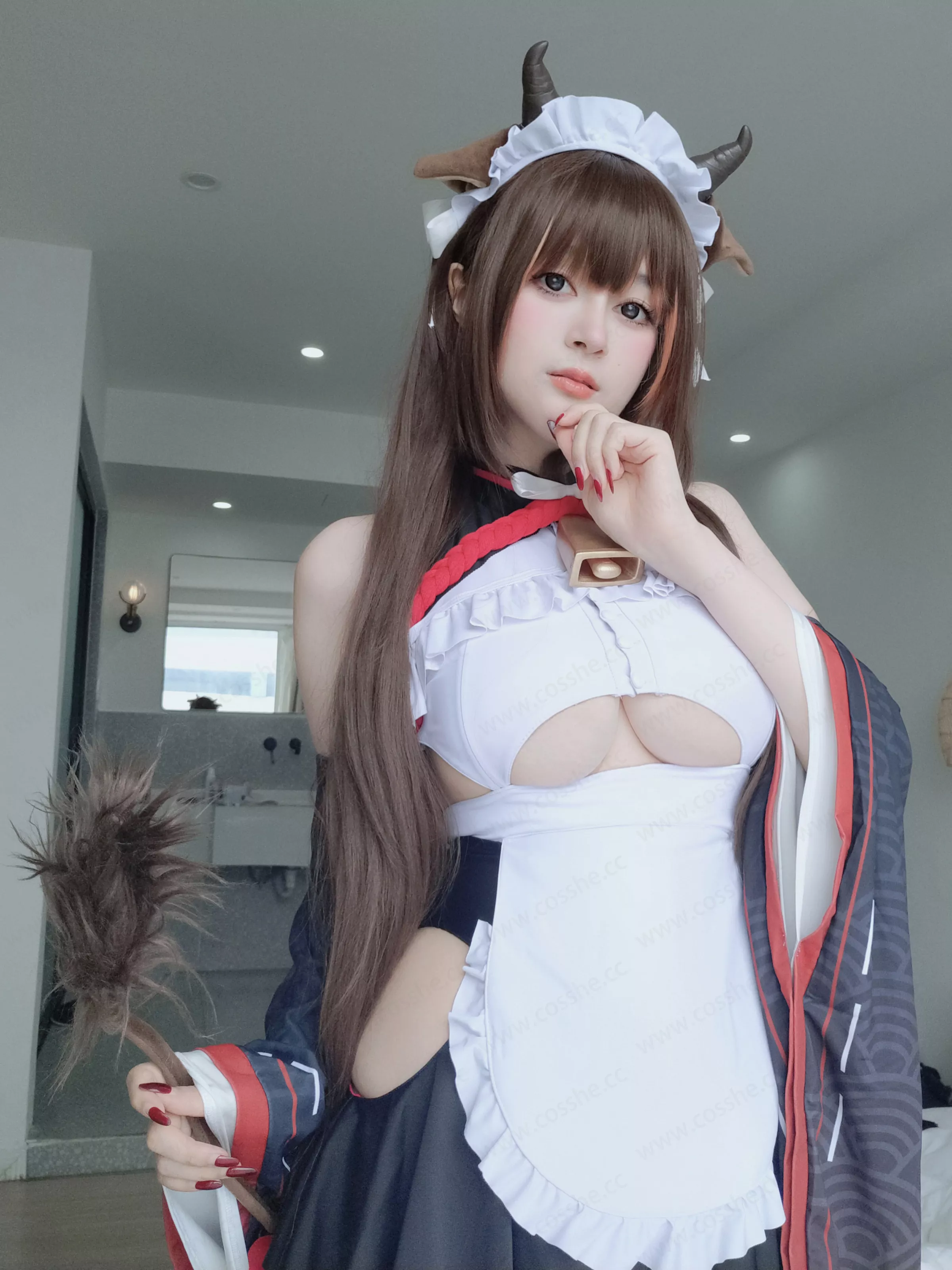 Xgyw.Org_Coser小姐姐白银81碧蓝航线樫野主题性感黑白女仆服饰配黑丝袜秀丰腴身材完美诱惑写真92P