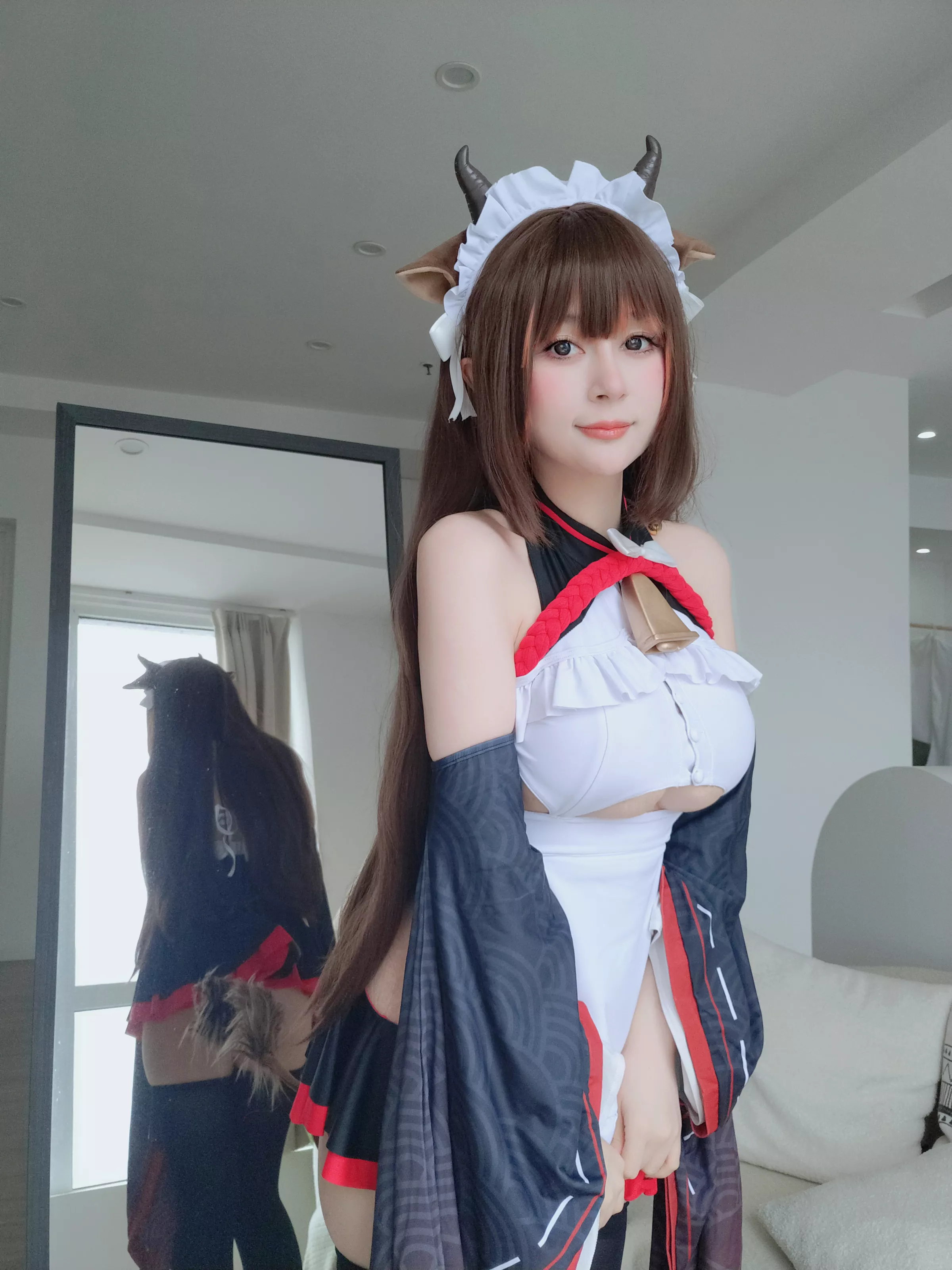 Xgyw.Org_Coser小姐姐白银81碧蓝航线樫野主题性感黑白女仆服饰配黑丝袜秀丰腴身材完美诱惑写真92P