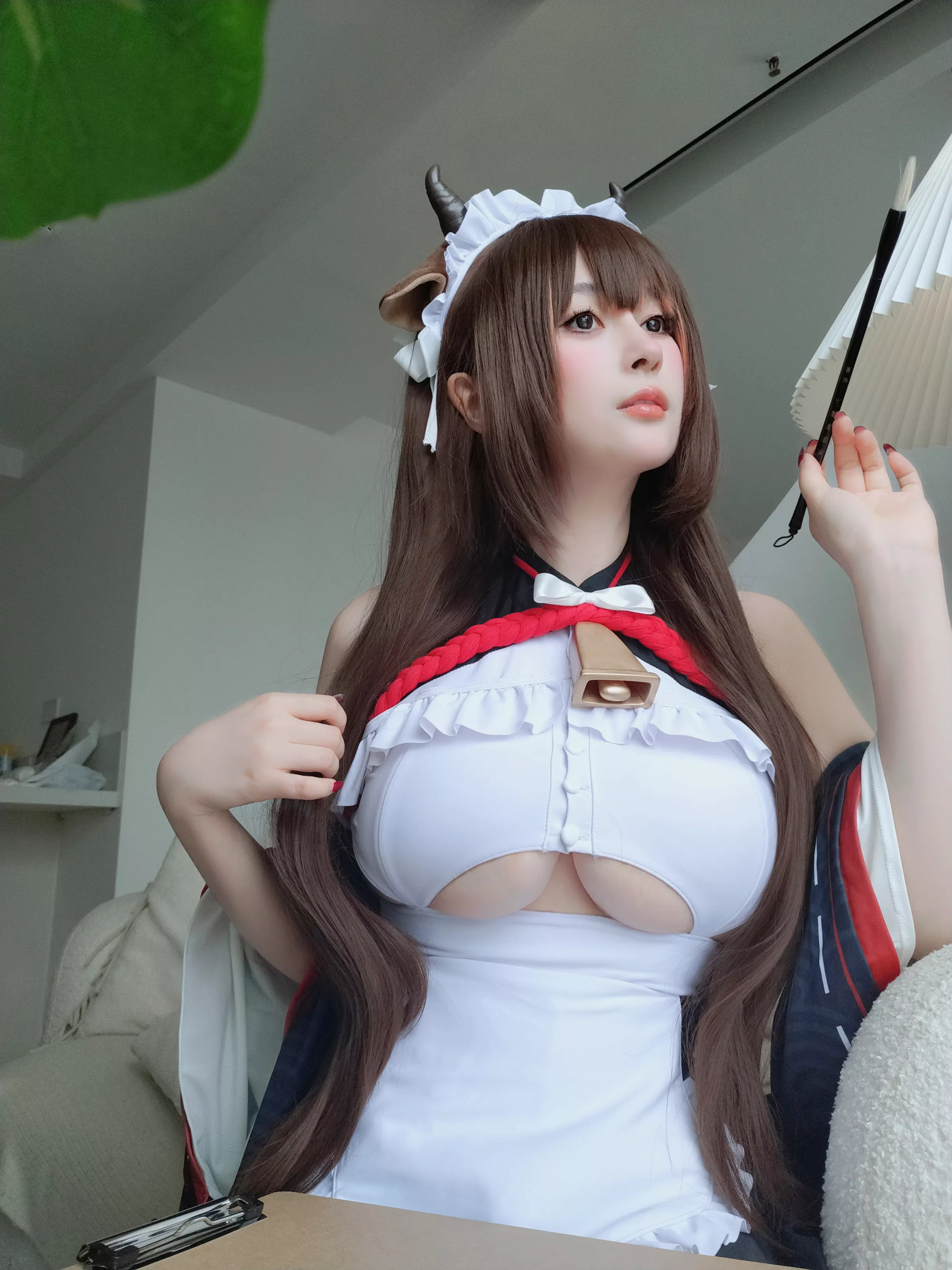 Xgyw.Org_Coser小姐姐白银81碧蓝航线樫野主题性感黑白女仆服饰配黑丝袜秀丰腴身材完美诱惑写真92P