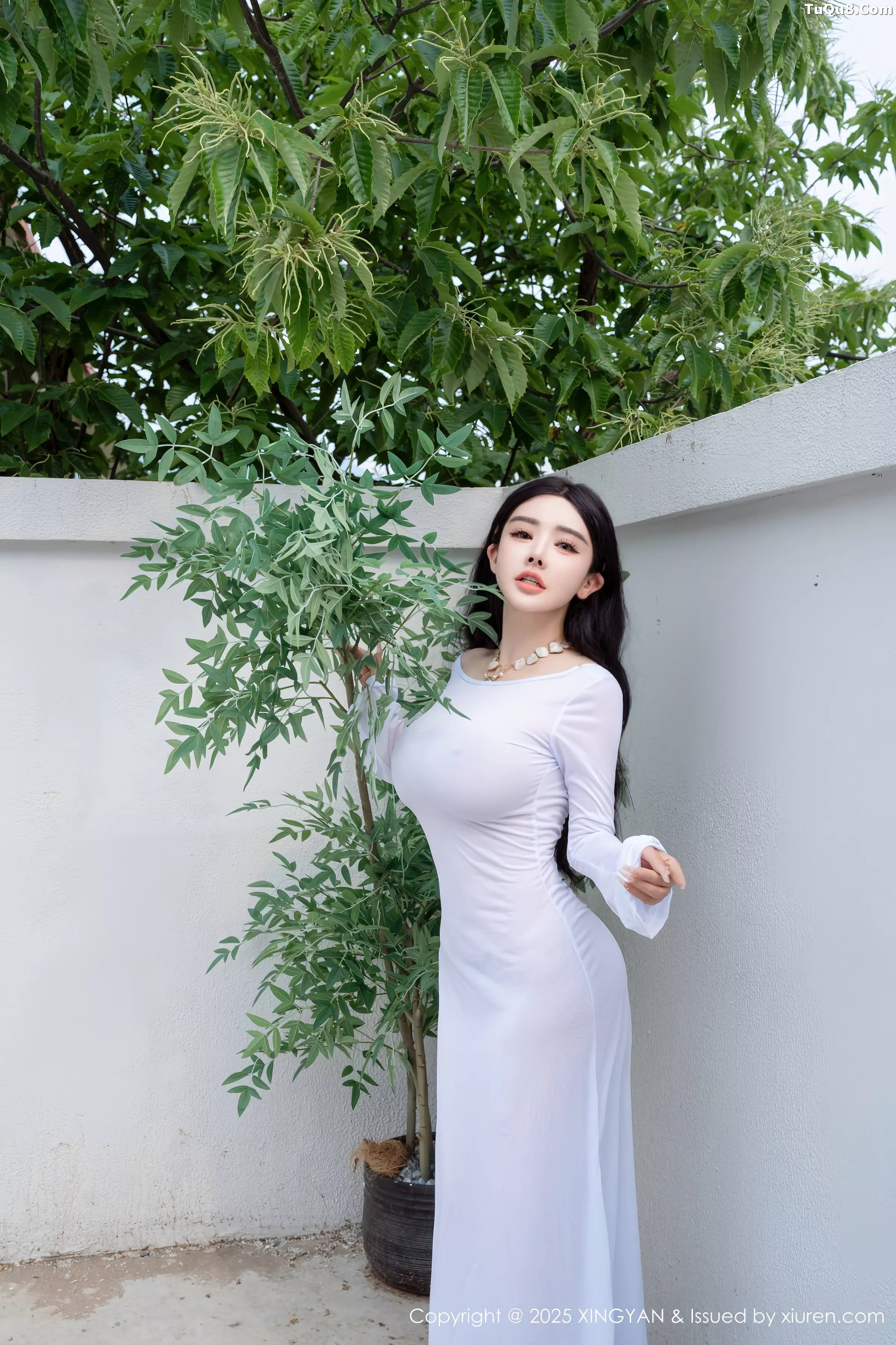 Xgyw.Org_[XINGYAN星颜社]VOL.355_模特潘思沁沙滩椅上性感浅色连衣裙秀巨乳肥臀撩人诱惑写真79P
