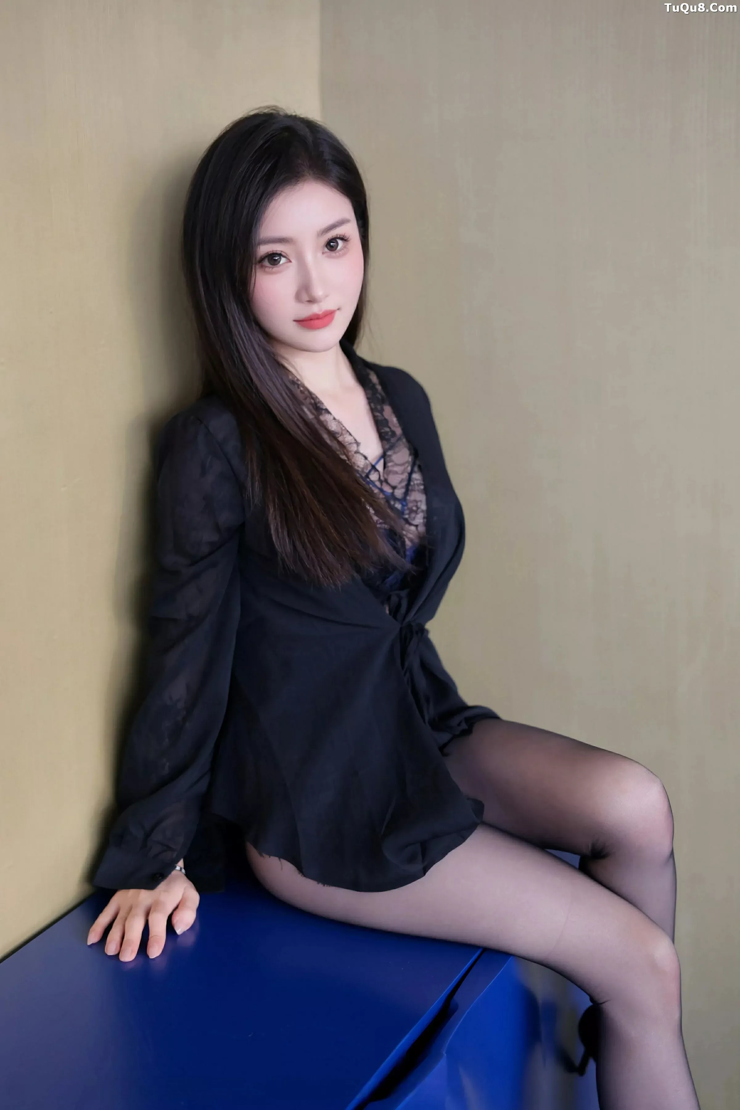 Xgyw.Org_XiuRen第10382期_模特Annie_baby性感蕾丝情趣服饰配超薄黑丝秀完美身材诱惑写真72P