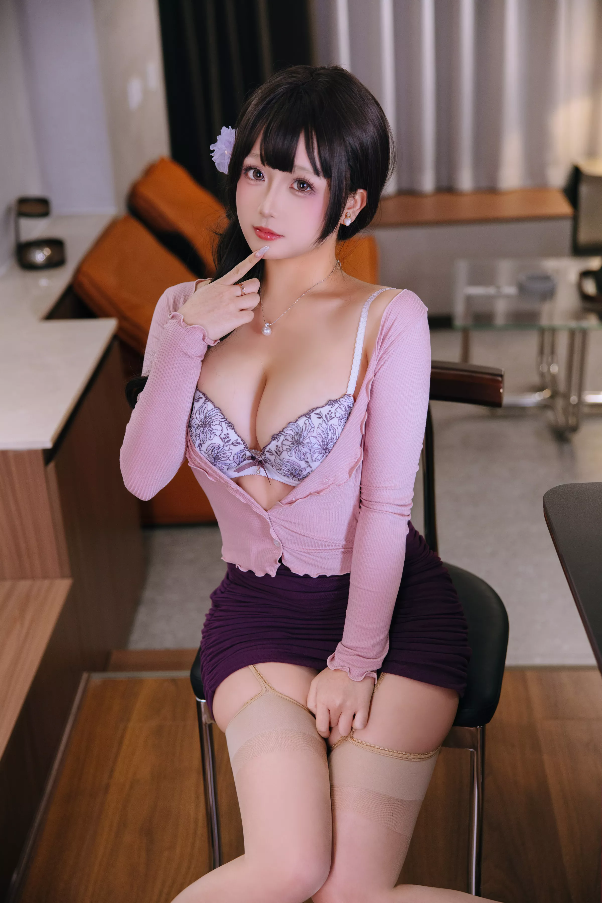 Xgyw.Org_Cosplay美女日奈娇小妈主题私房性感紫色薄纱裙露性感内衣配超薄肉丝秀丰腴身材诱惑写真175P