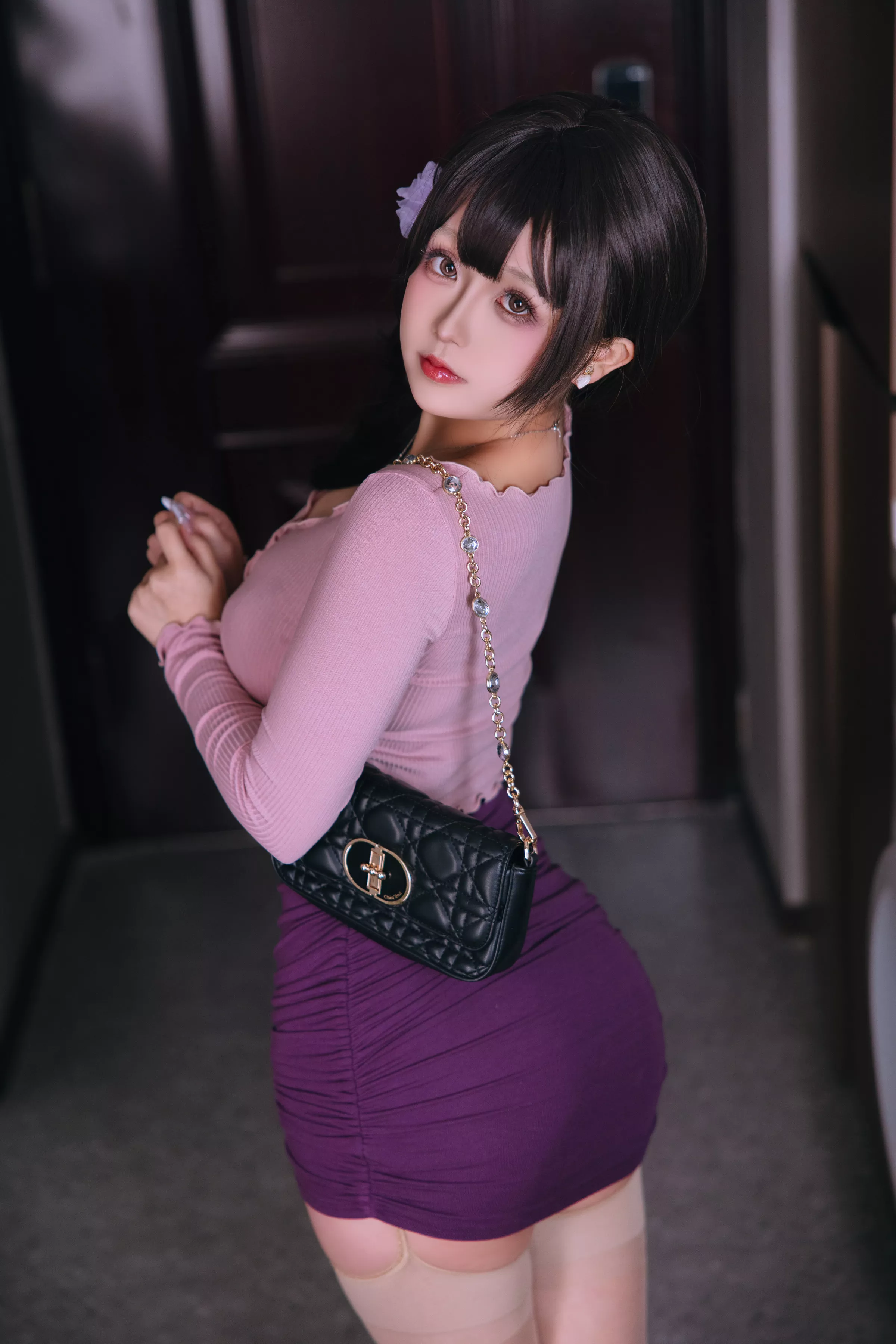Xgyw.Org_Cosplay美女日奈娇小妈主题私房性感紫色薄纱裙露性感内衣配超薄肉丝秀丰腴身材诱惑写真175P
