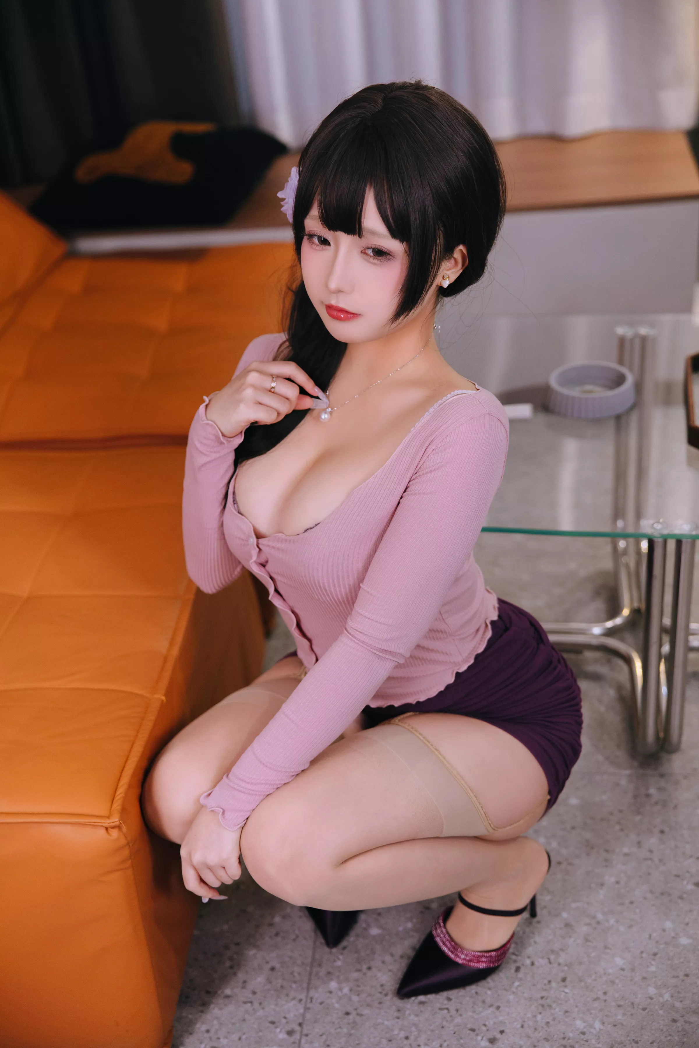 Xgyw.Org_Cosplay美女日奈娇小妈主题私房性感紫色薄纱裙露性感内衣配超薄肉丝秀丰腴身材诱惑写真175P
