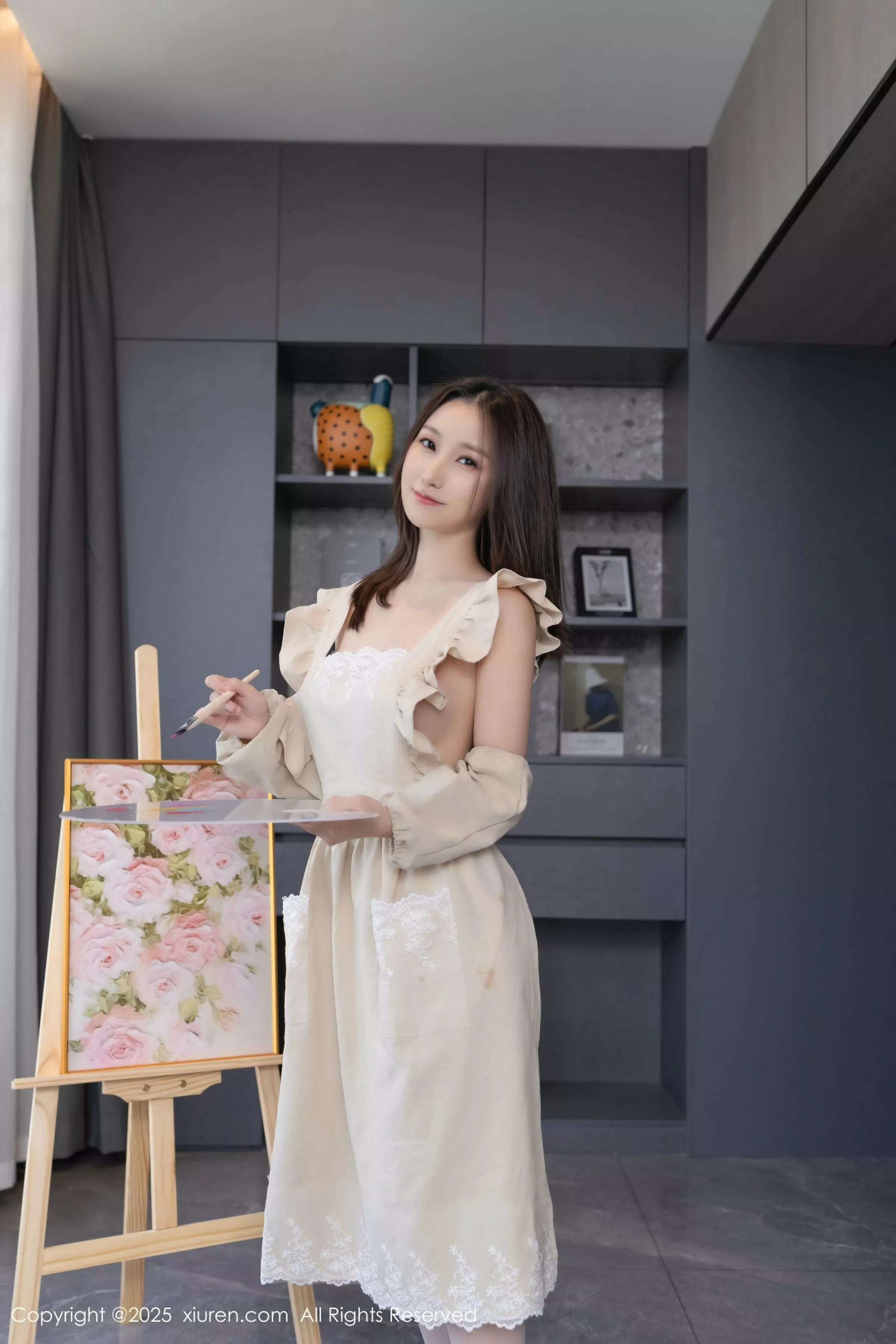 Xgyw.Org_XiuRen第10308期_模特杏子Yada画家主题性感白色内衣配白丝袜秀曼妙身姿诱惑写真81P