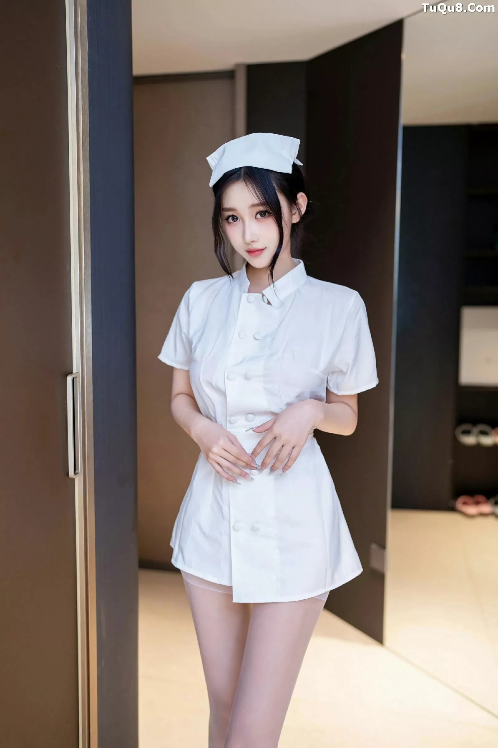Xgyw.Org_[XINGYAN星颜社]VOL.362_新人模特木森vita性感白色护士制服露丰满身材胶带遮点诱惑写真79P